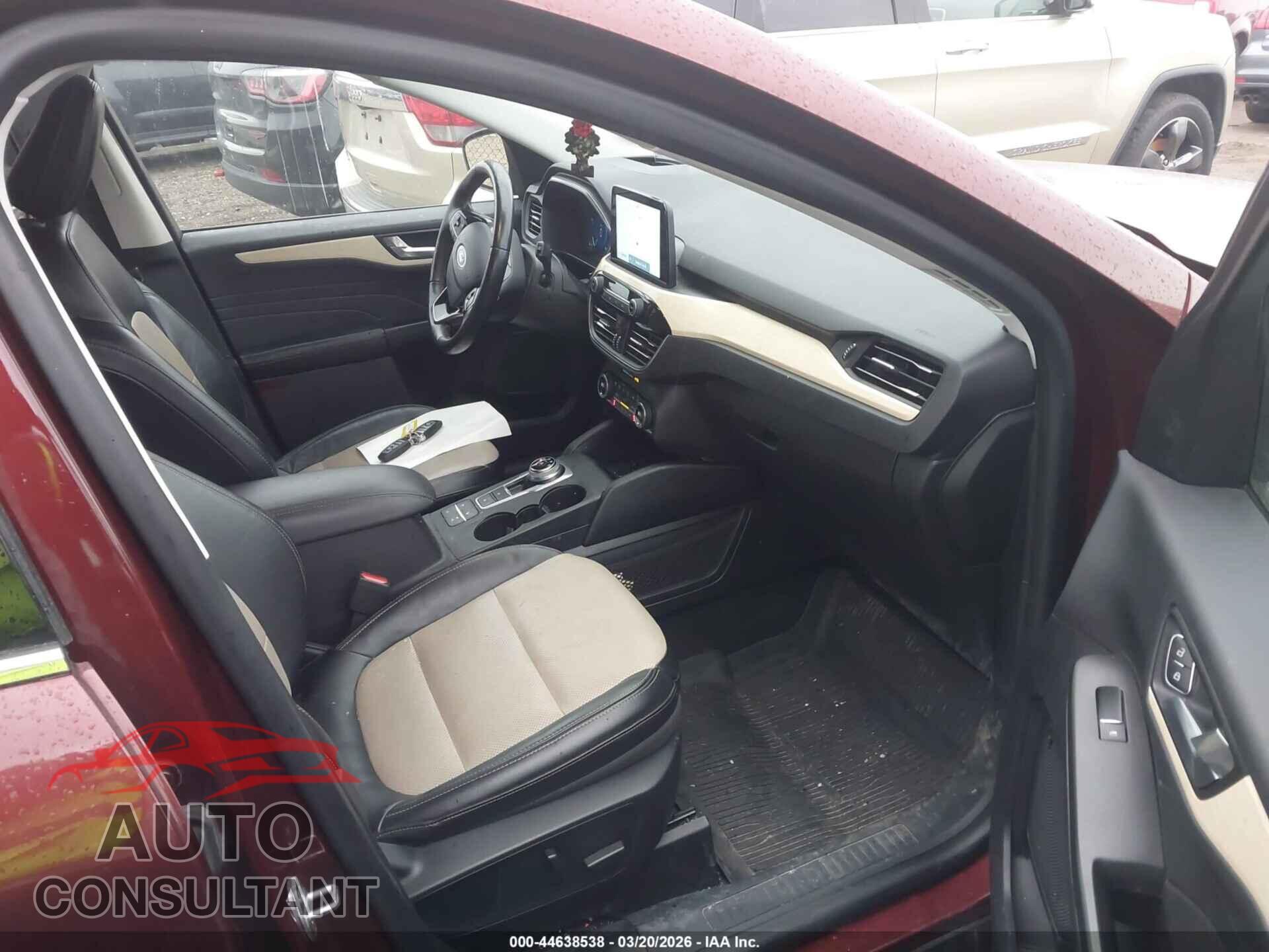 FORD ESCAPE 2021 - 1FMCU0LZ0MUB20418
