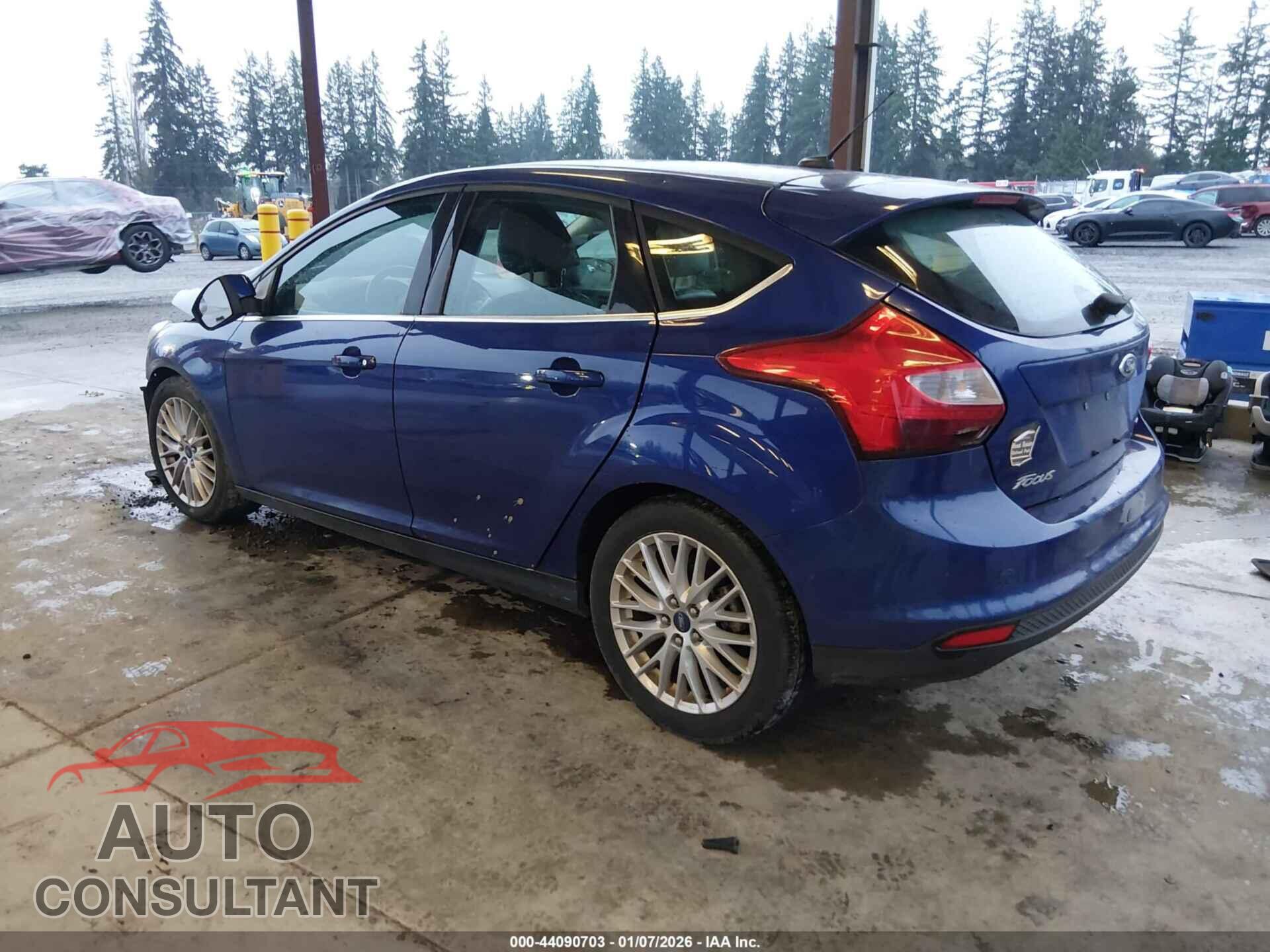 FORD FOCUS 2012 - 1FAHP3M25CL453826