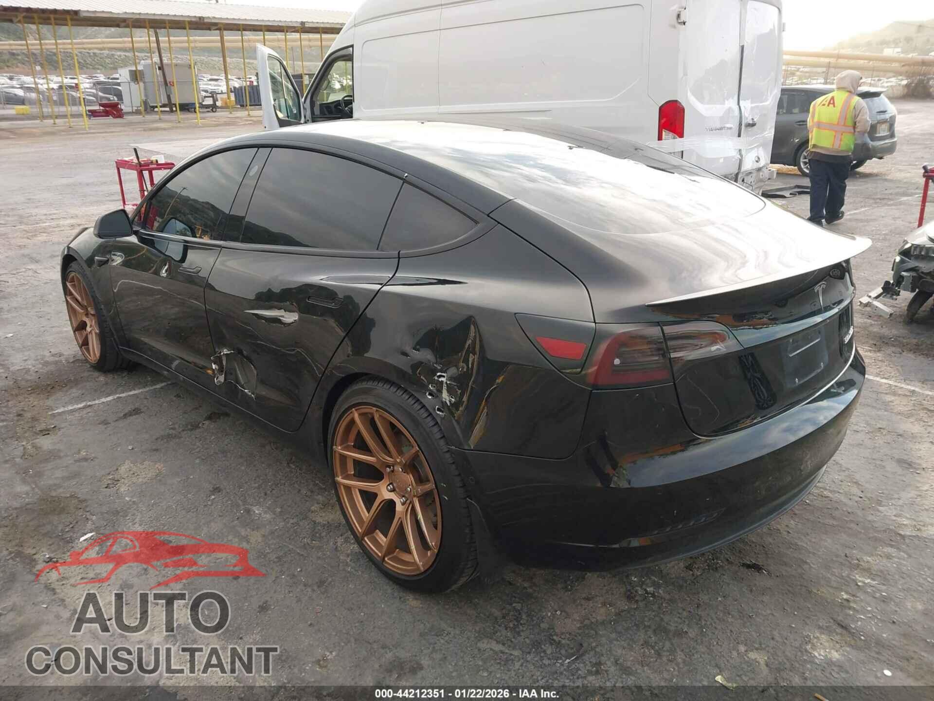 TESLA MODEL 3 2018 - 5YJ3E1EB5JF078680