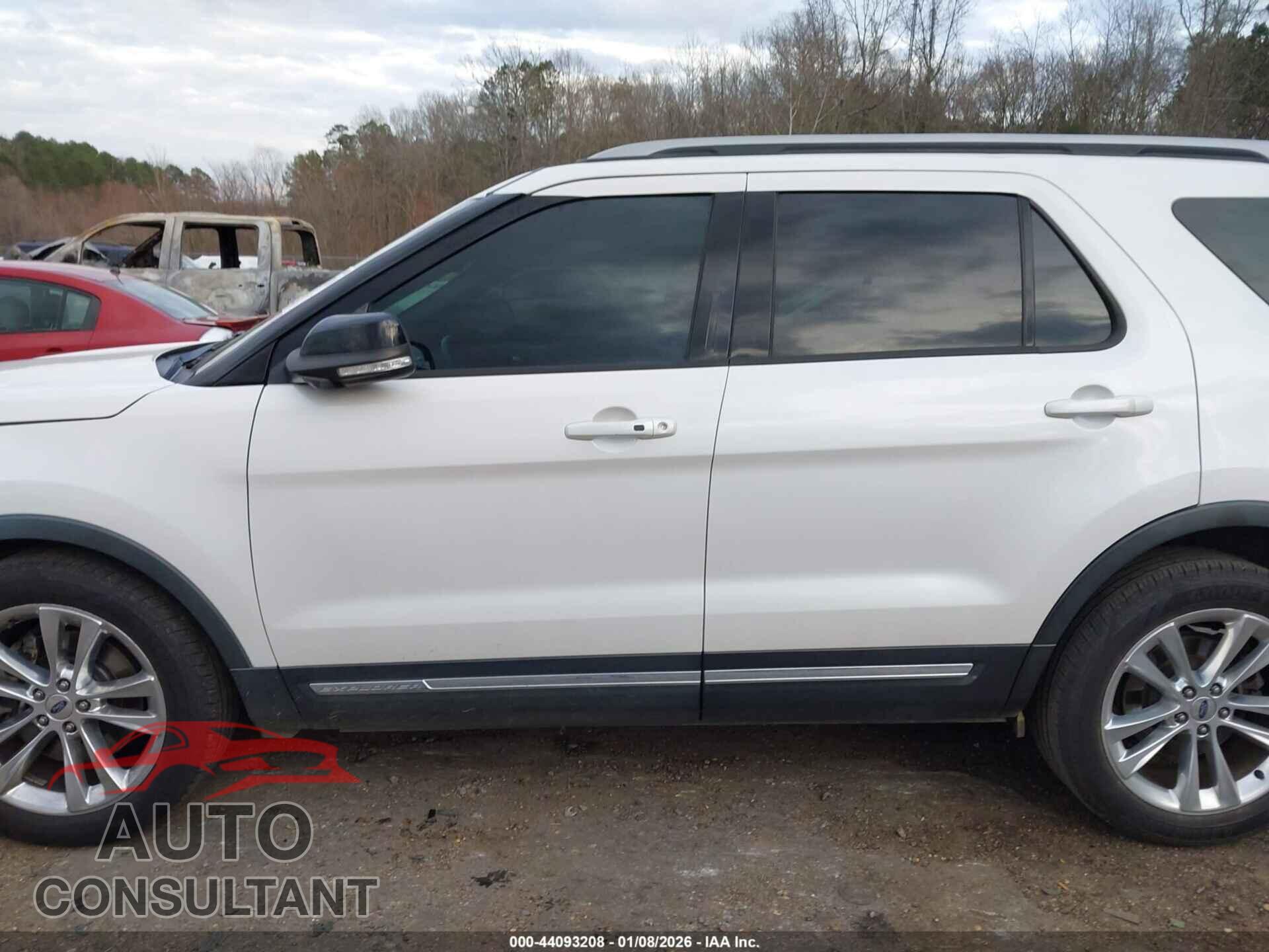 FORD EXPLORER 2018 - 1FM5K7D81JGB75127
