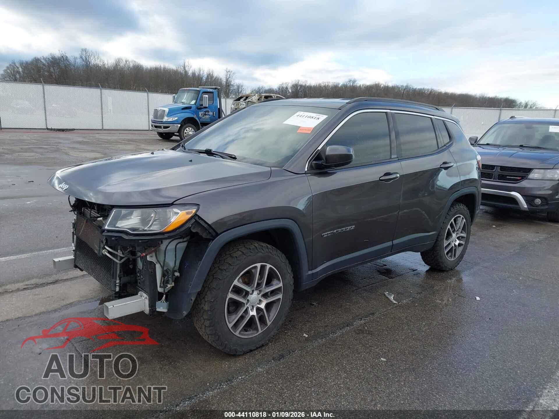 JEEP COMPASS 2018 - 3C4NJDBB3JT479902