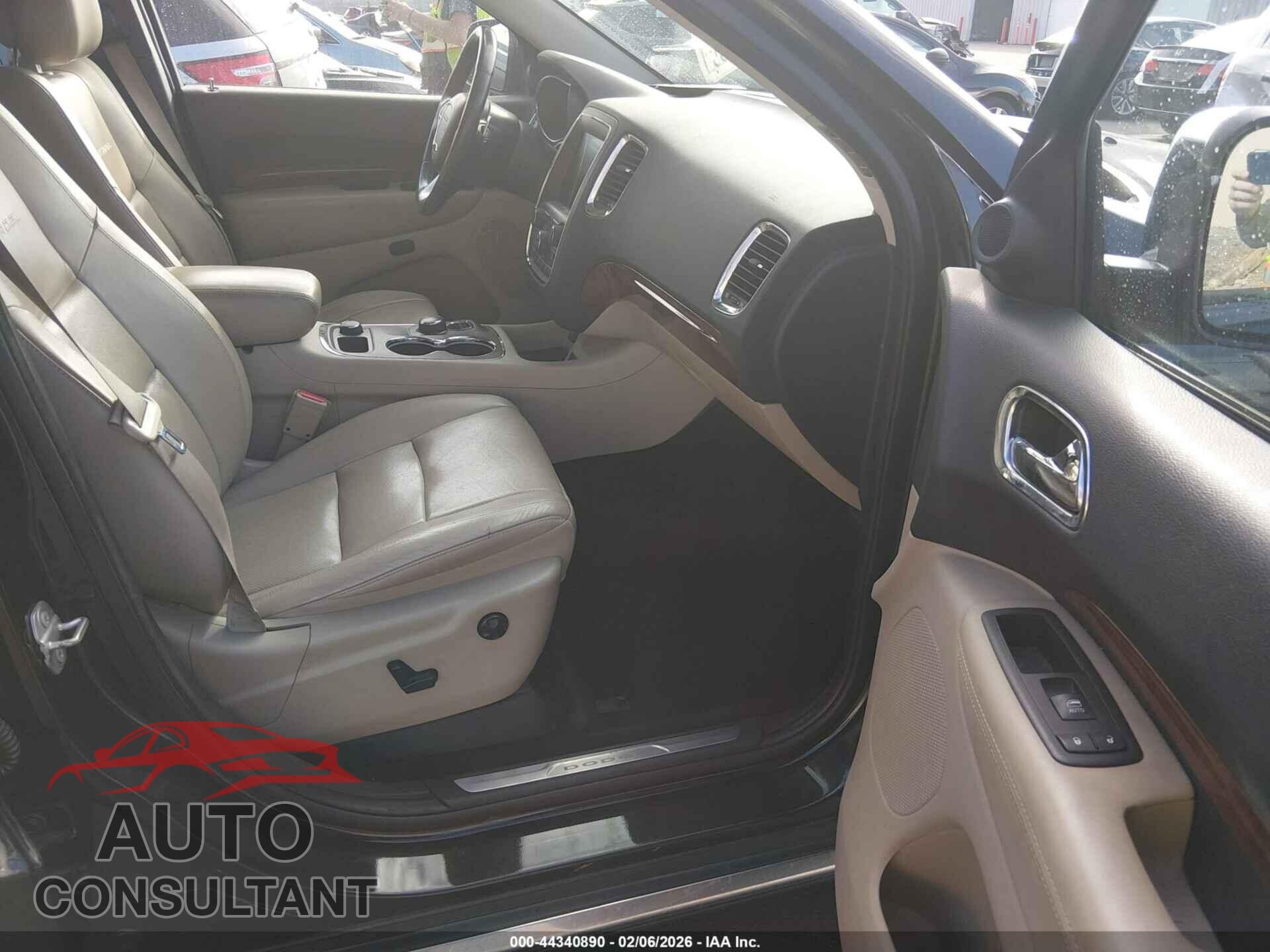 DODGE DURANGO 2015 - 1C4SDJET3FC760632