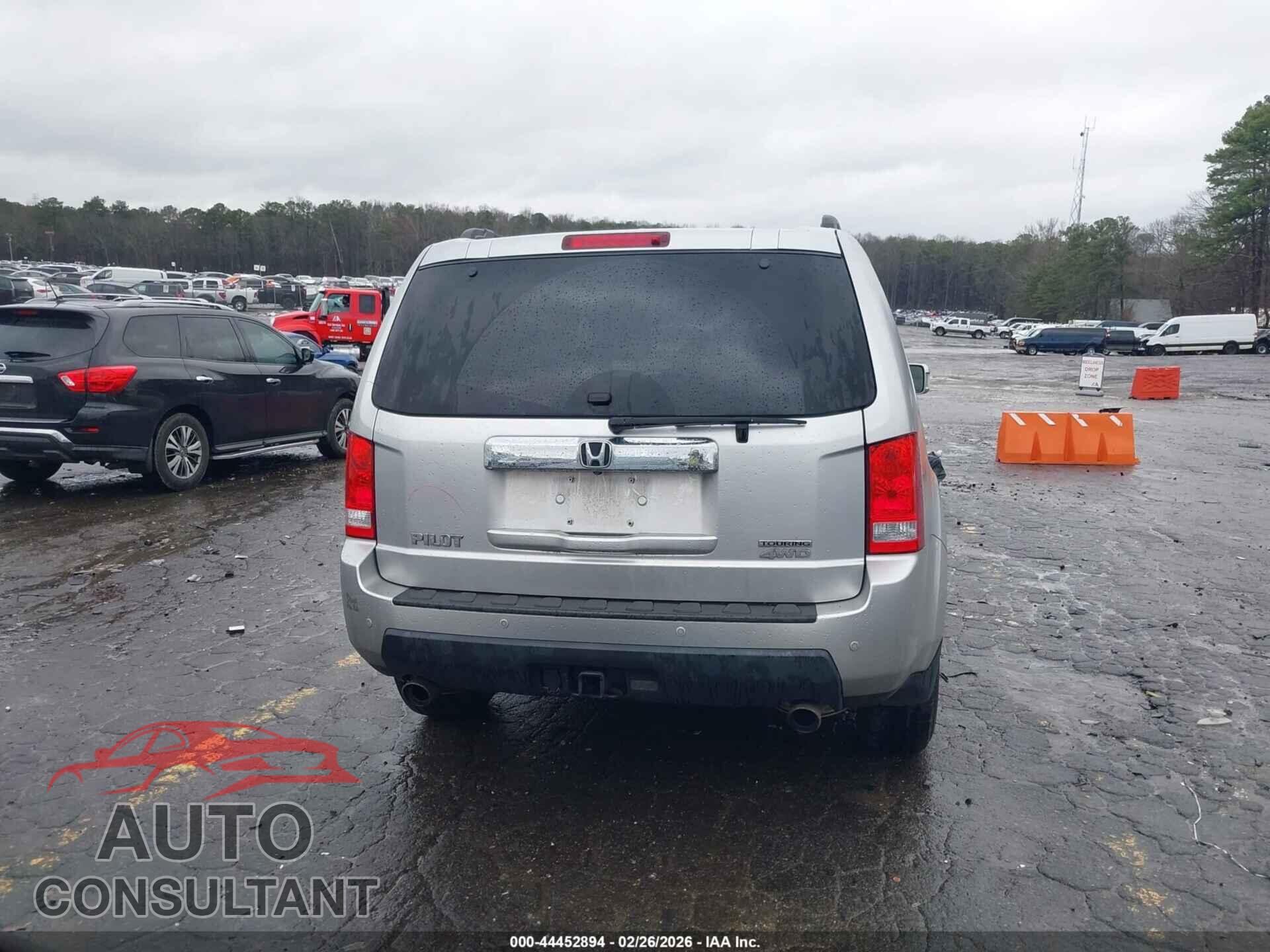 HONDA PILOT 2010 - 5FNYF4H89AB032774
