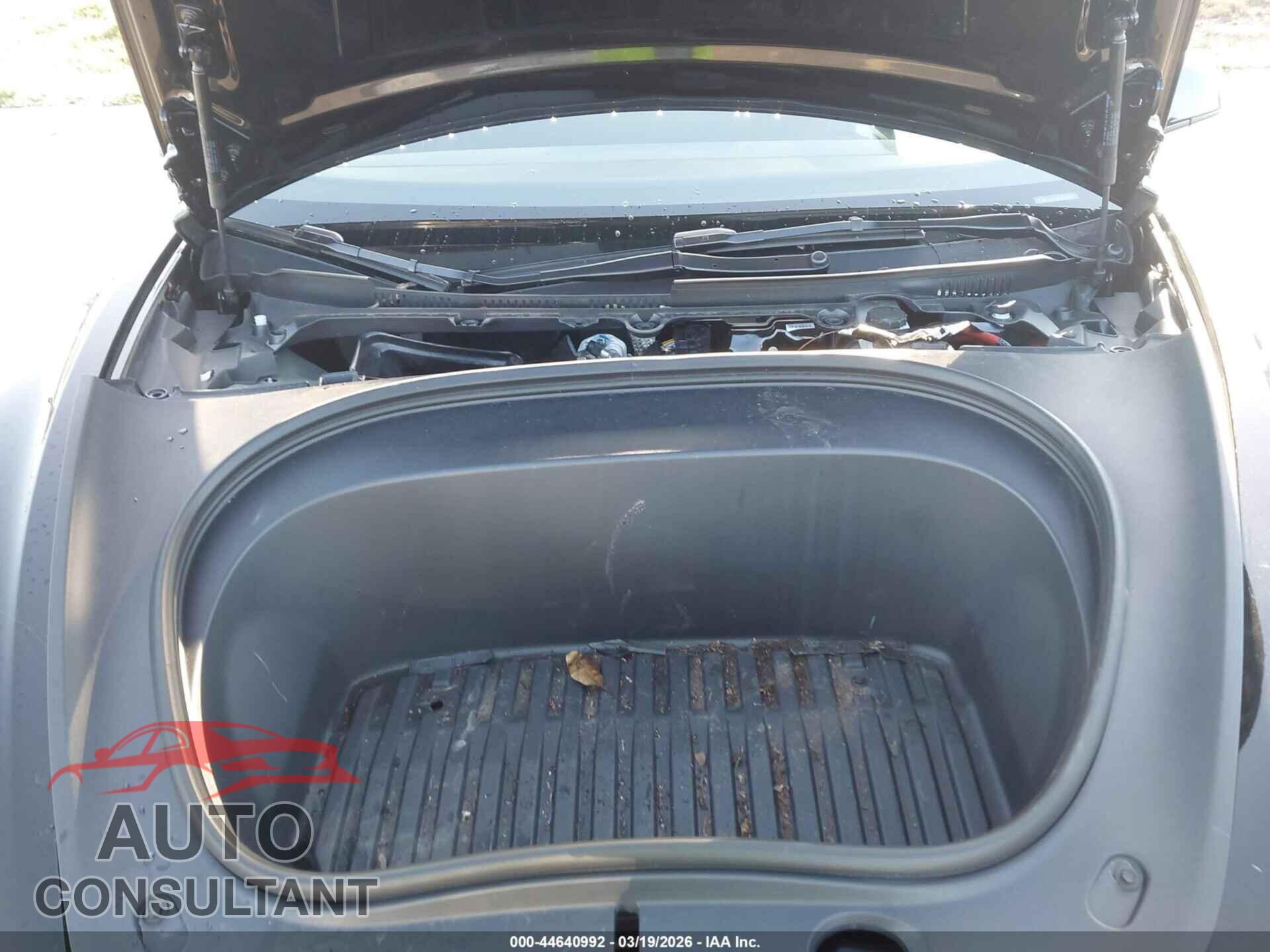 TESLA MODEL 3 2026 - 5YJ3E1EA9TF140138