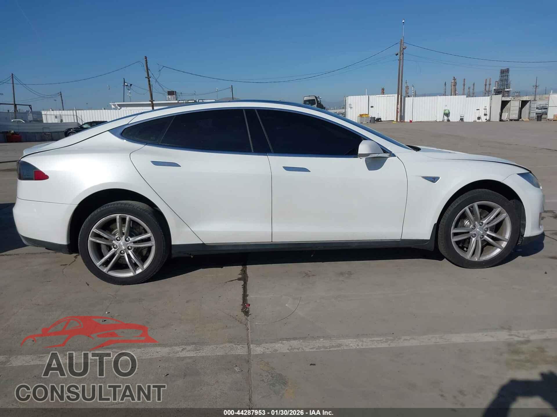 TESLA MODEL S 2013 - 5YJSA1CN5DFP08187