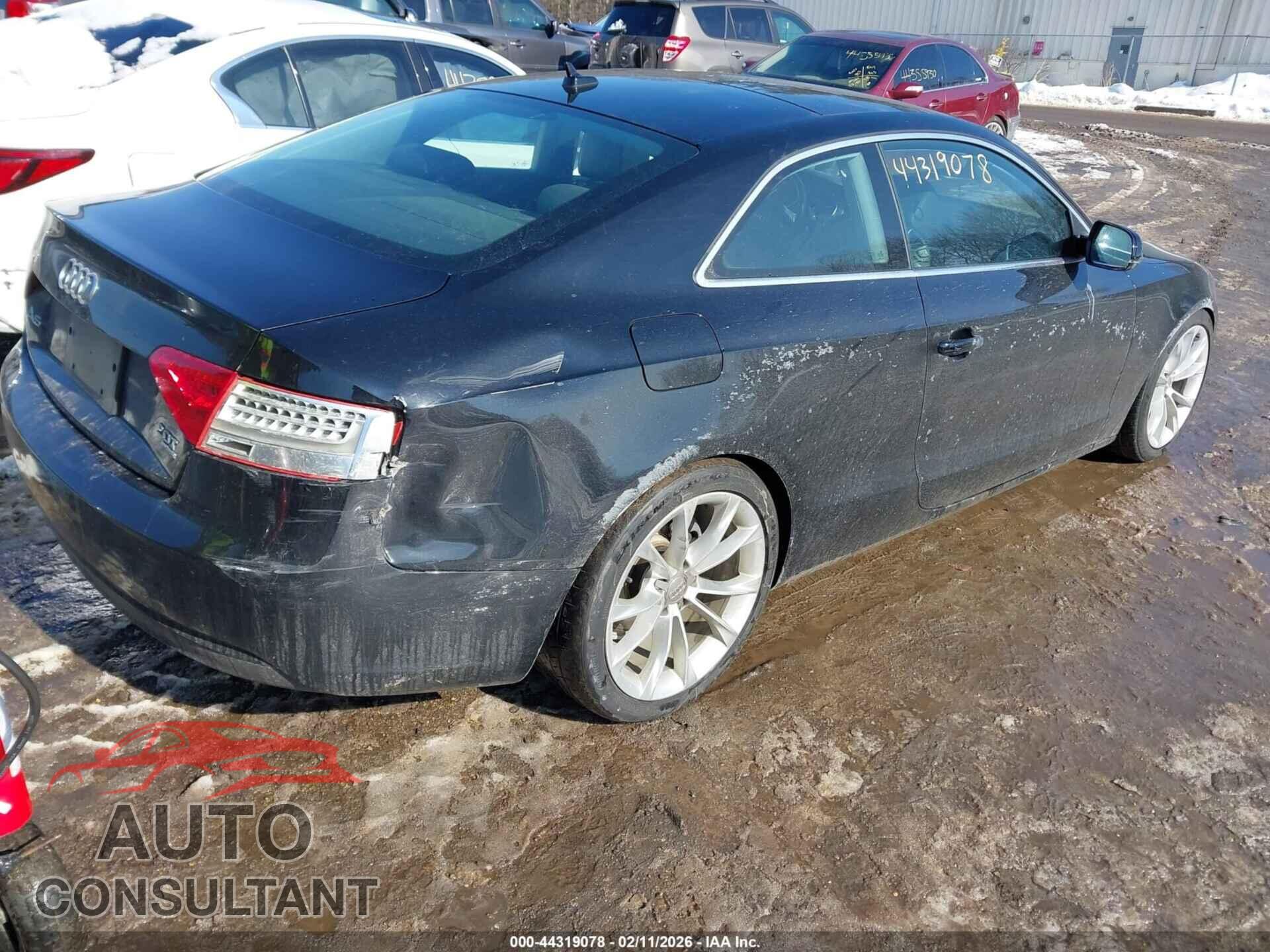 AUDI A5 2014 - WAUGFAFR4EA009226