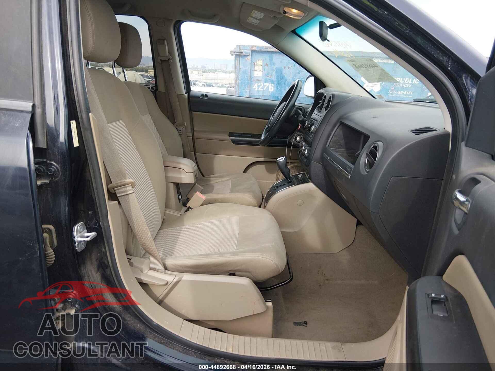 JEEP COMPASS 2011 - 1J4NF1FB1BD226217