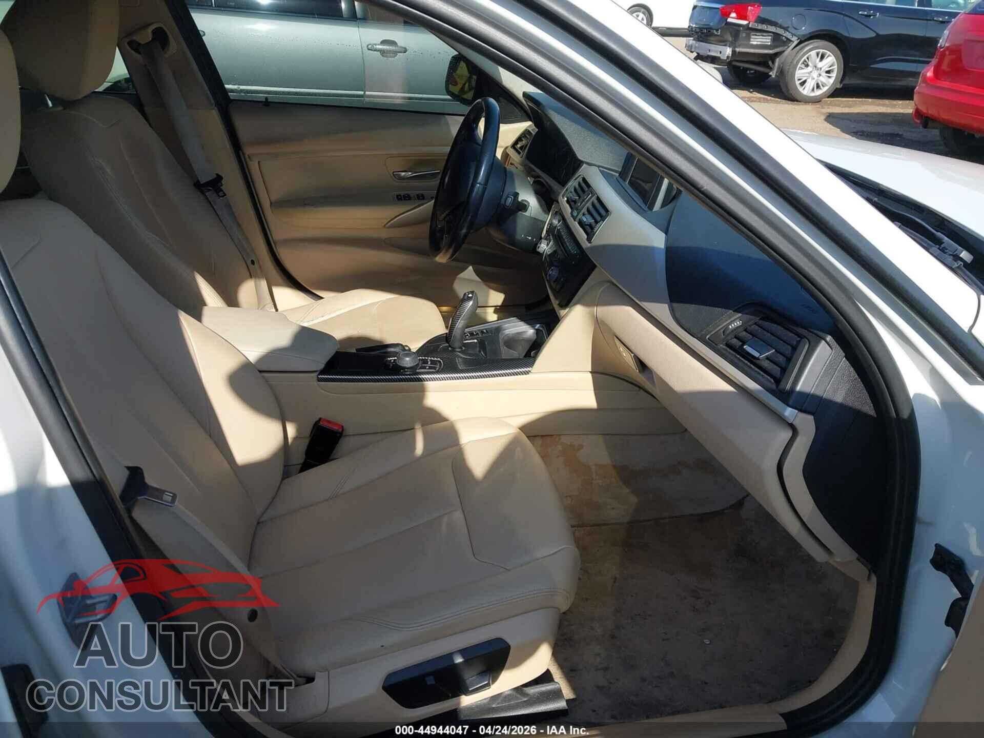 BMW 320I 2014 - WBA3C3C53EP660932
