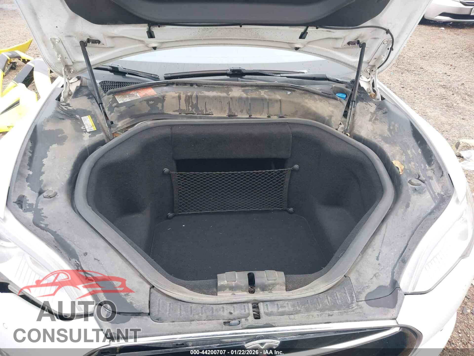 TESLA MODEL S 2014 - 5YJSA1H15EFP52116