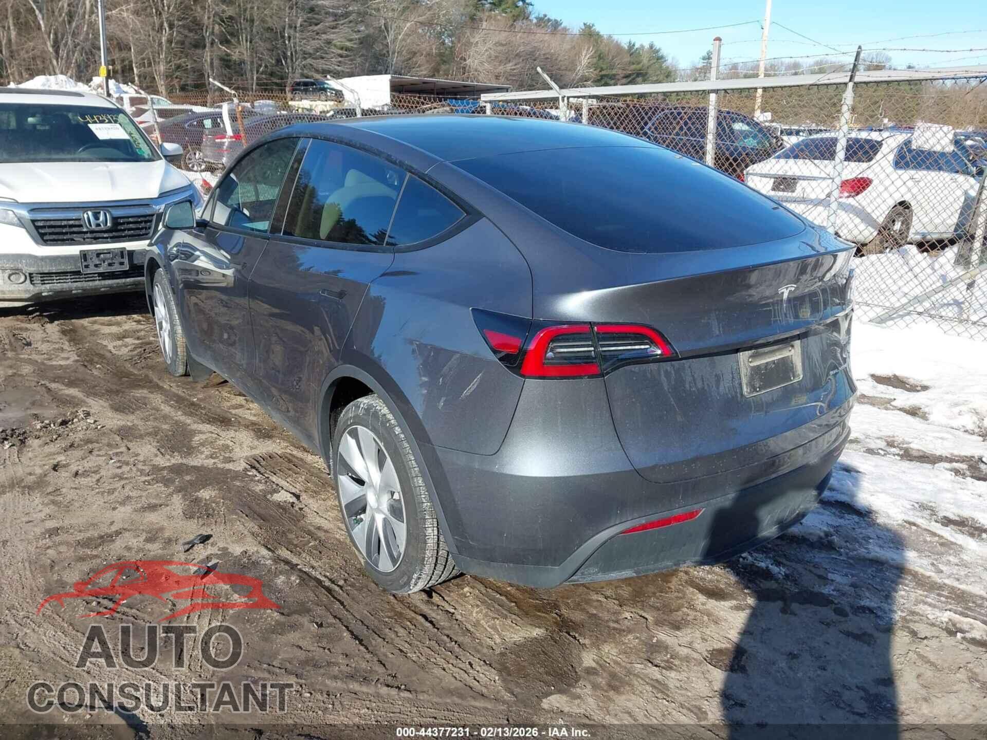 TESLA MODEL Y 2023 - 7SAYGDEE4PA192173