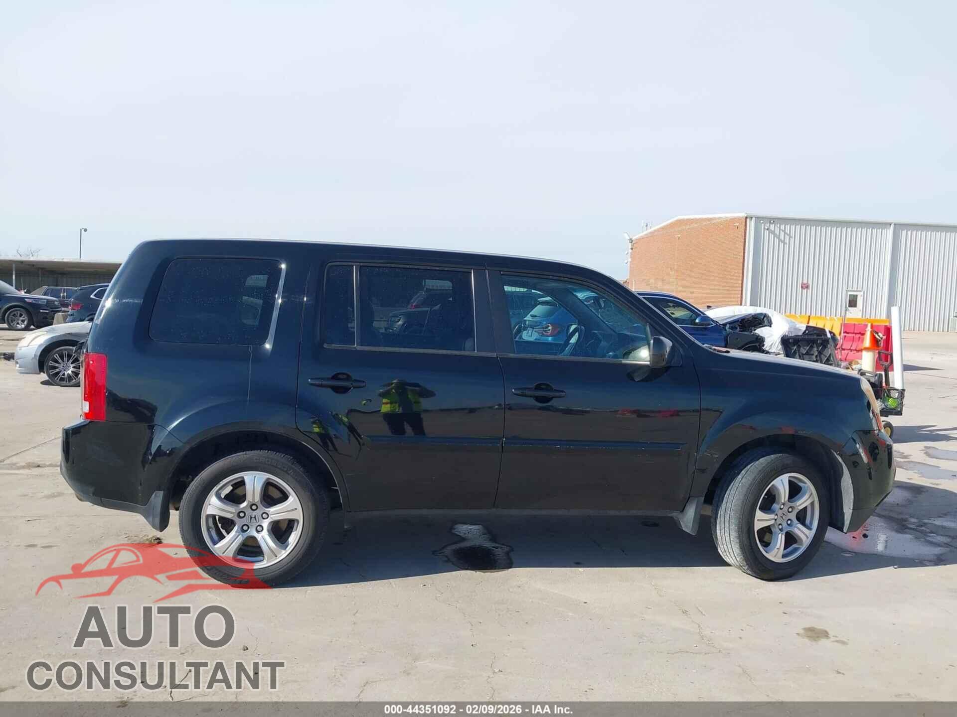 HONDA PILOT 2015 - 5FNYF4H54FB028497