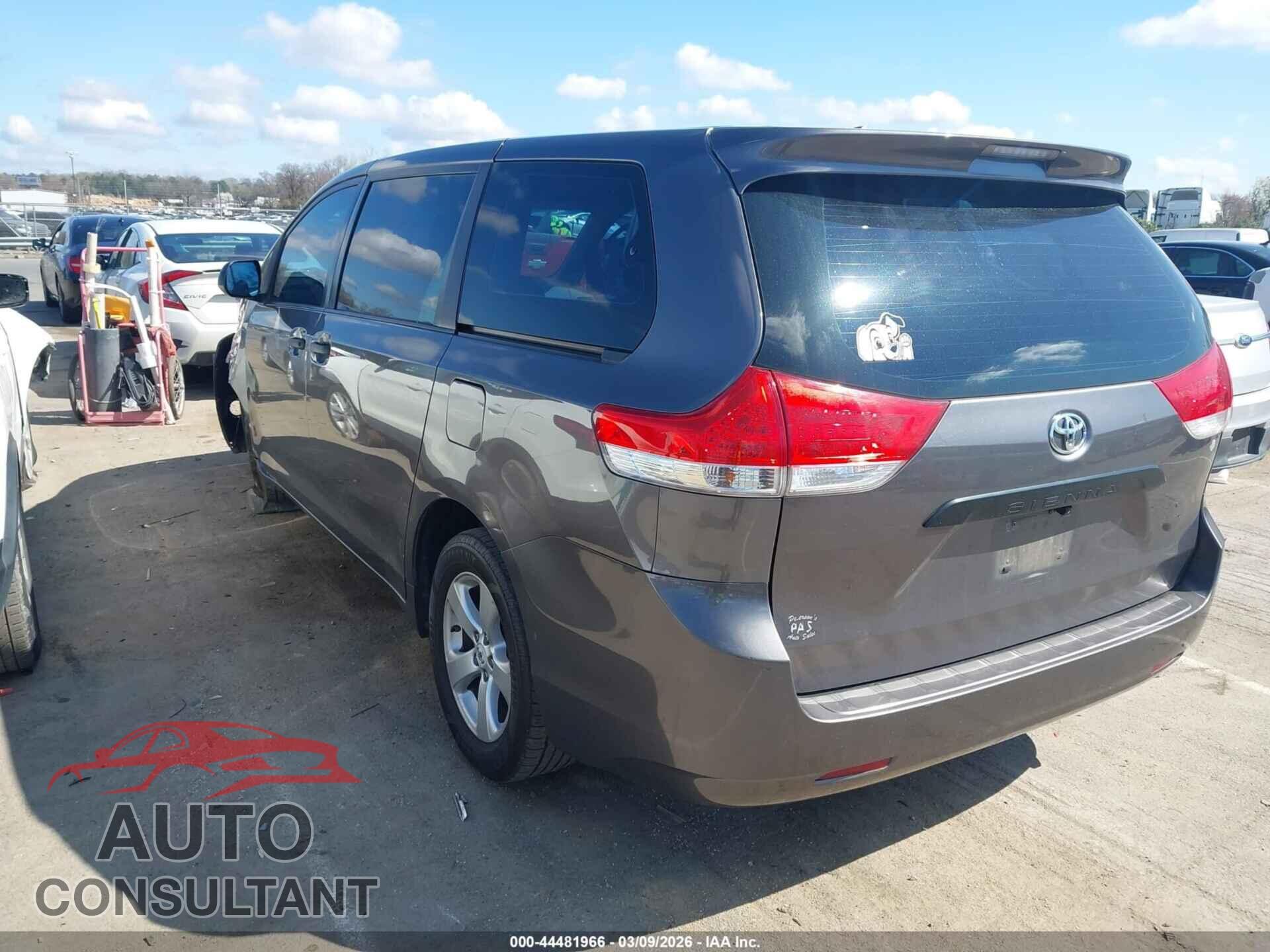 TOYOTA SIENNA 2012 - 5TDZK3DC4CS207967