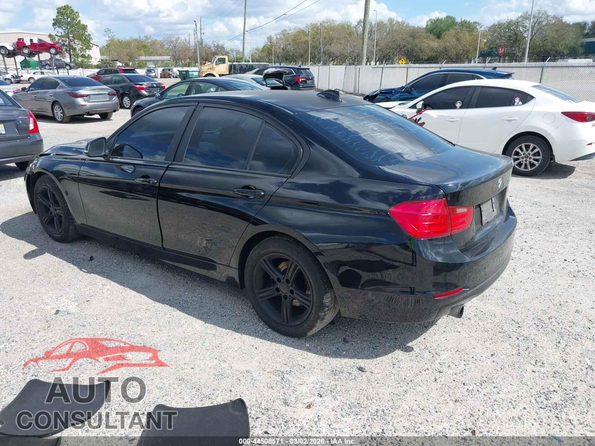 BMW 320I 2014 - WBA3B1G54ENS78132