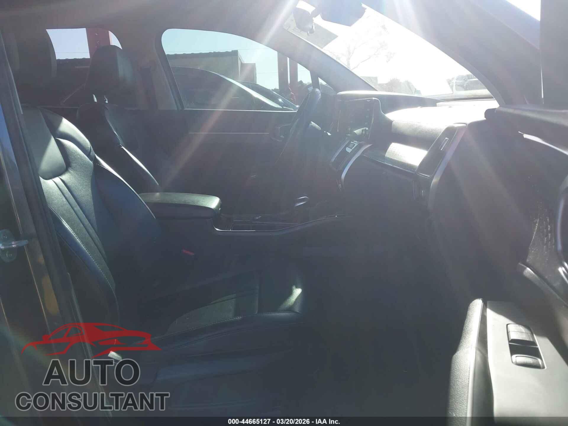 KIA SORENTO 2021 - 5XYRL4LC3MG007729
