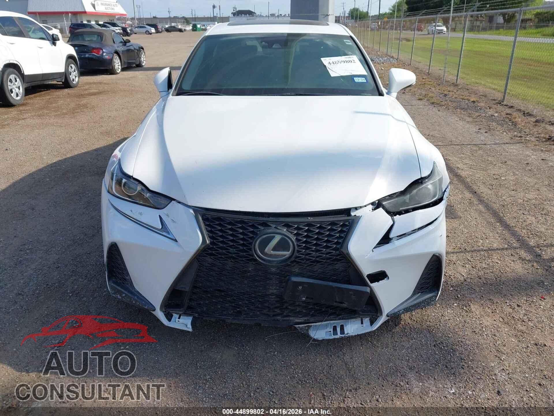 LEXUS IS 300 2018 - JTHBA1D29J5080361