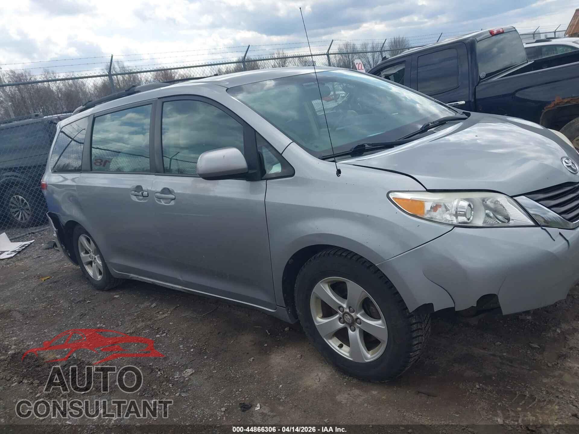 TOYOTA SIENNA 2012 - 5TDKK3DC2CS268980