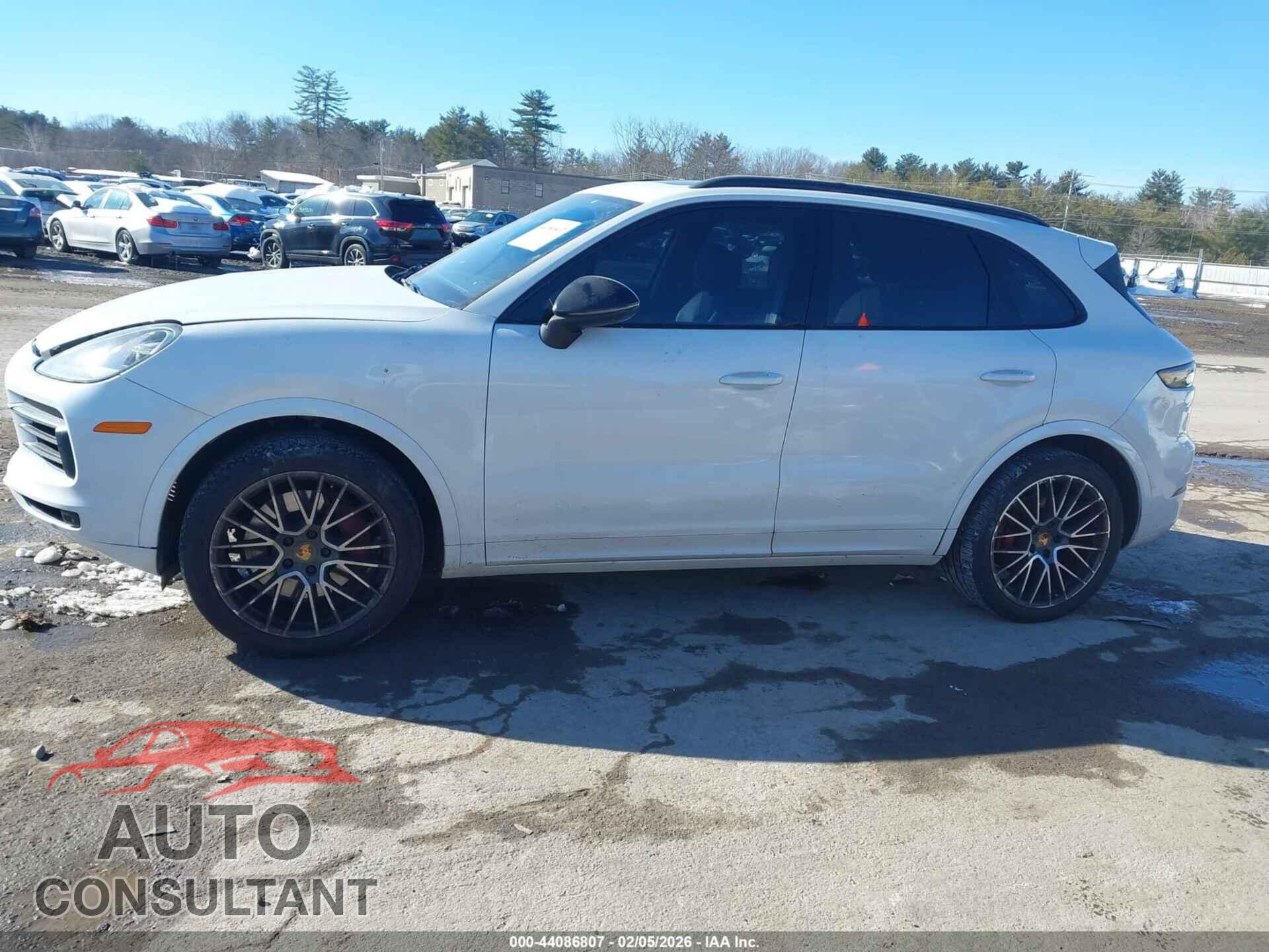 PORSCHE CAYENNE 2021 - WP1AA2AY1MDA04010
