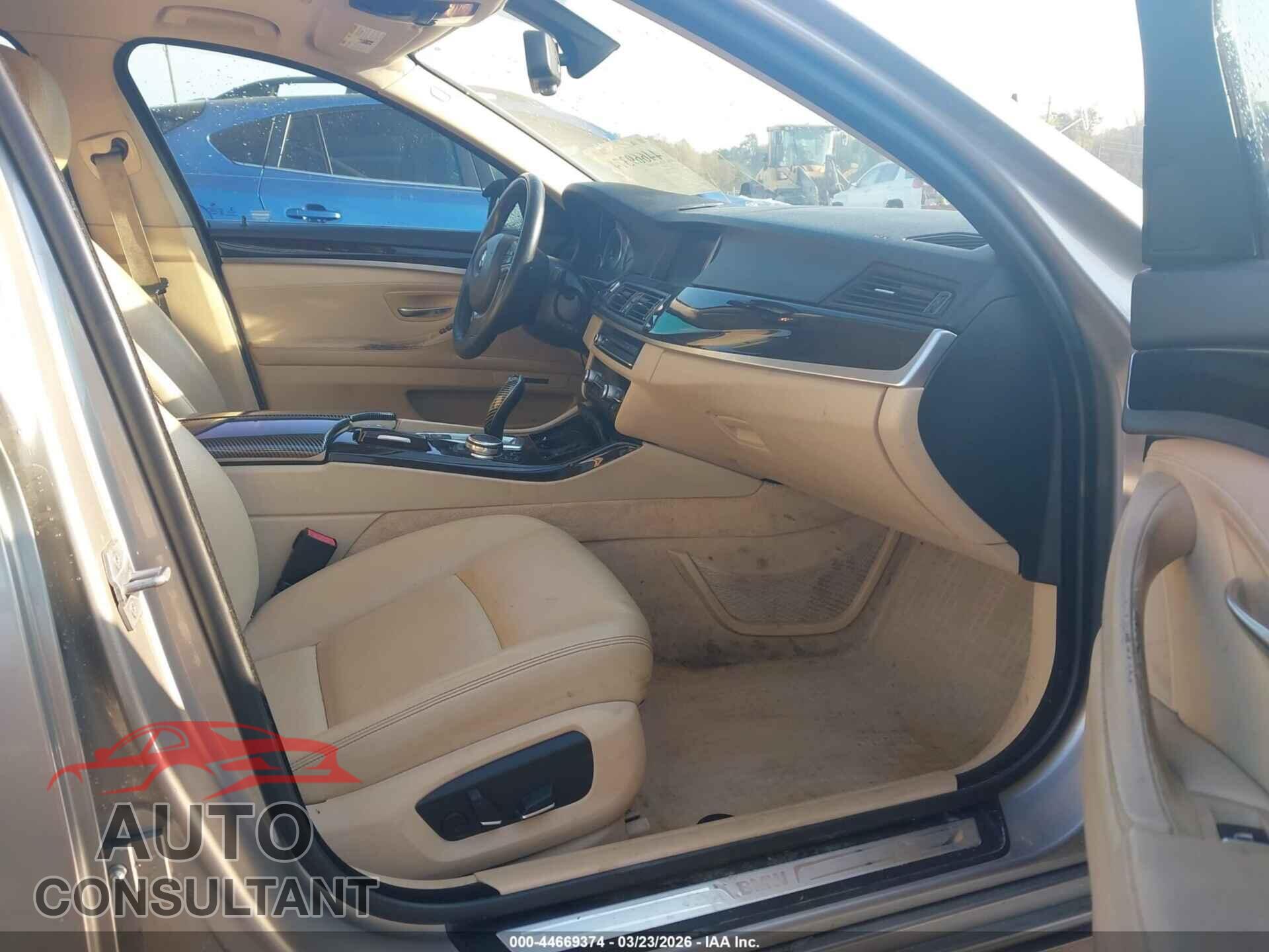 BMW 528I 2015 - WBA5A5C55FD518482