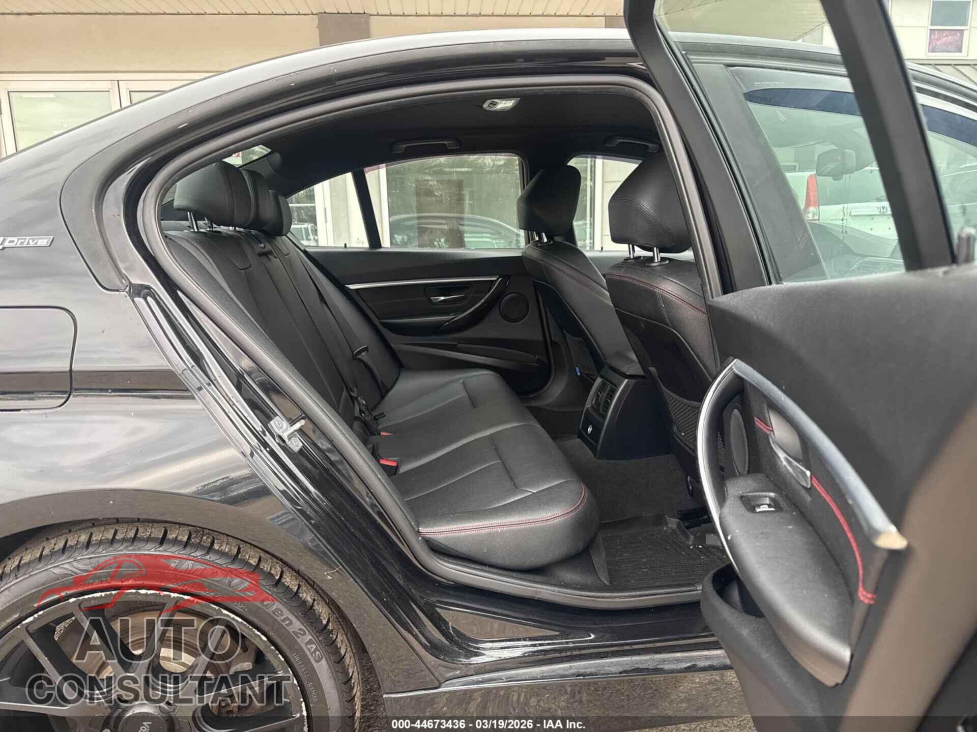 BMW 330E 2018 - WBA8E1C55JA755929