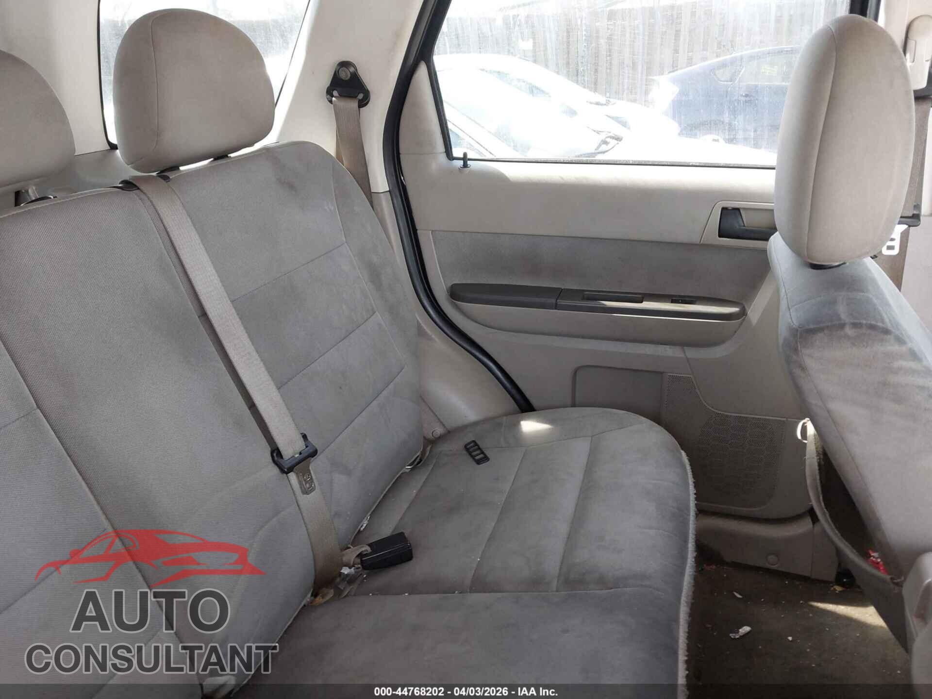 FORD ESCAPE 2011 - 1FMCU0D75BKA44569
