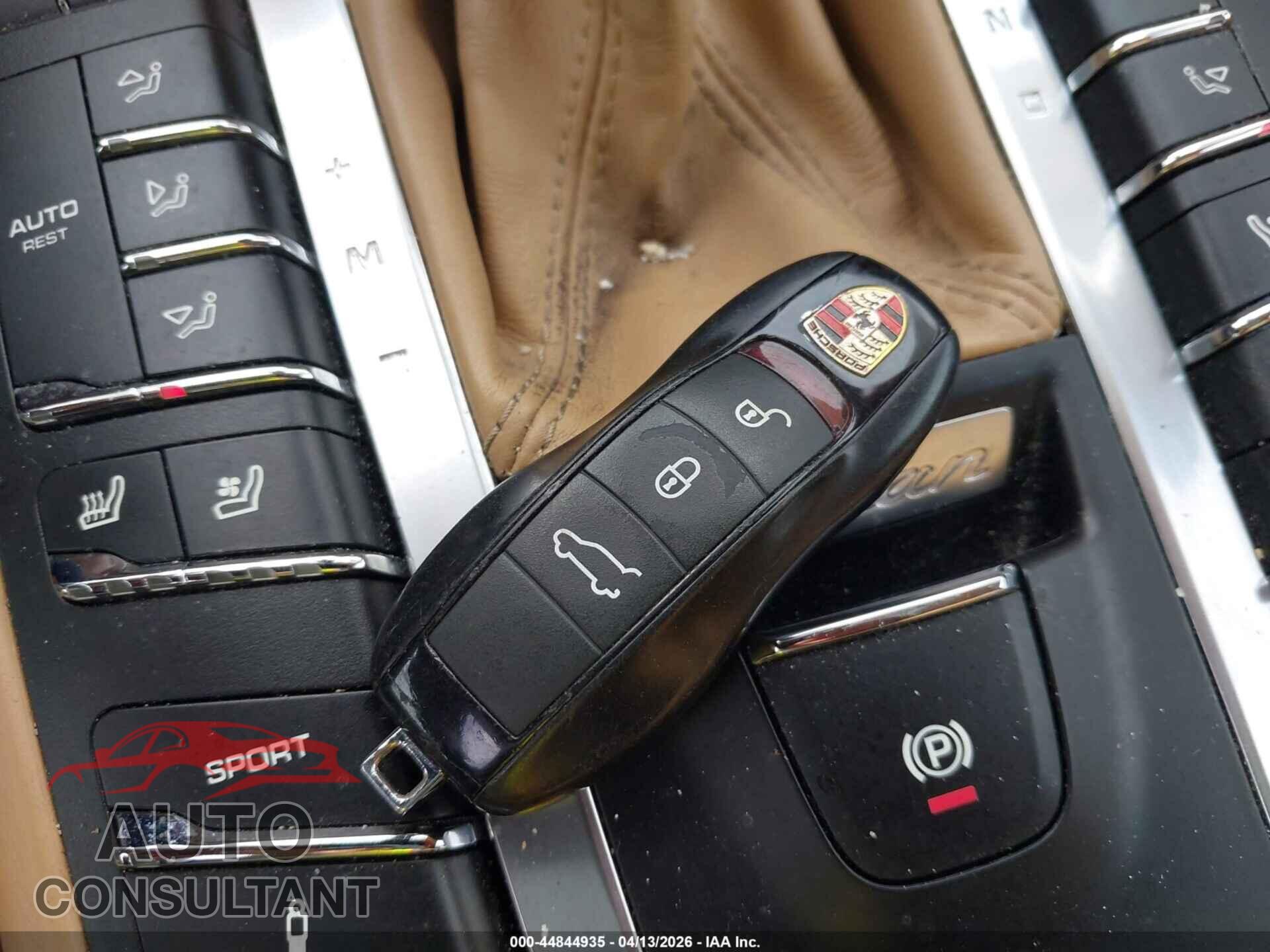PORSCHE MACAN 2015 - WP1AF2A5XFLB90890