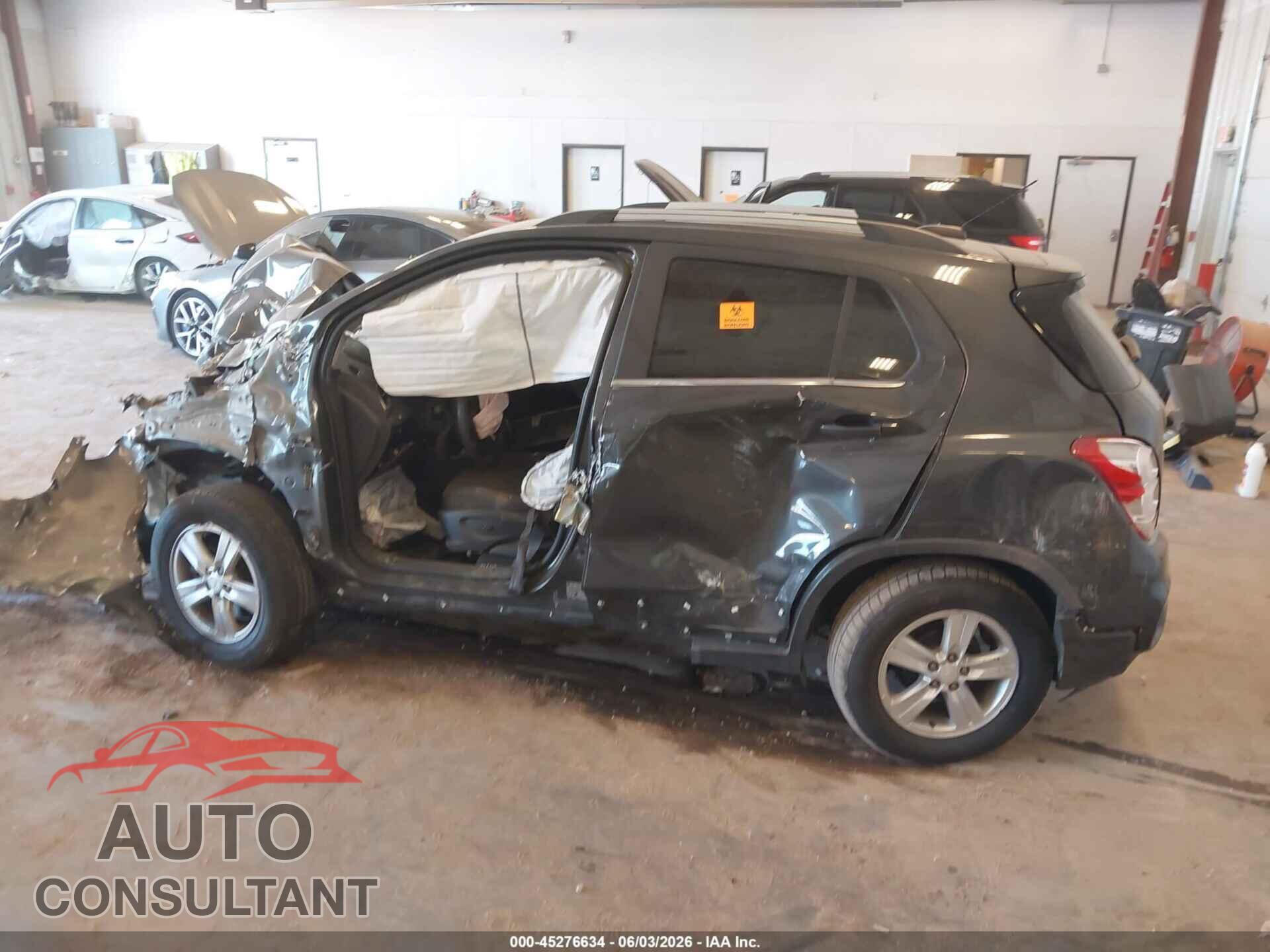 CHEVROLET TRAX 2017 - 3GNCJLSB3HL248324