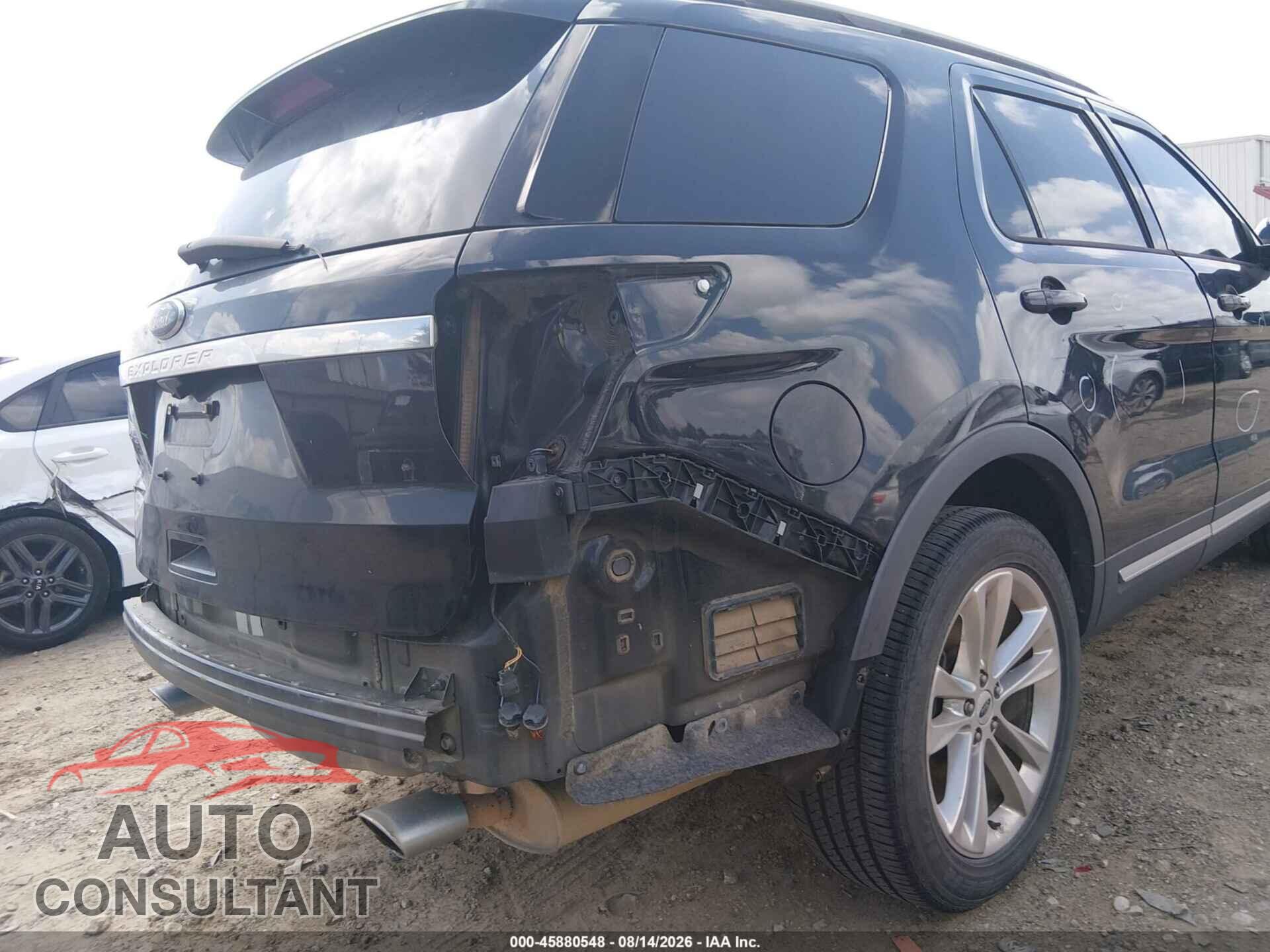 FORD EXPLORER 2018 - 1FM5K7D82JGB29905