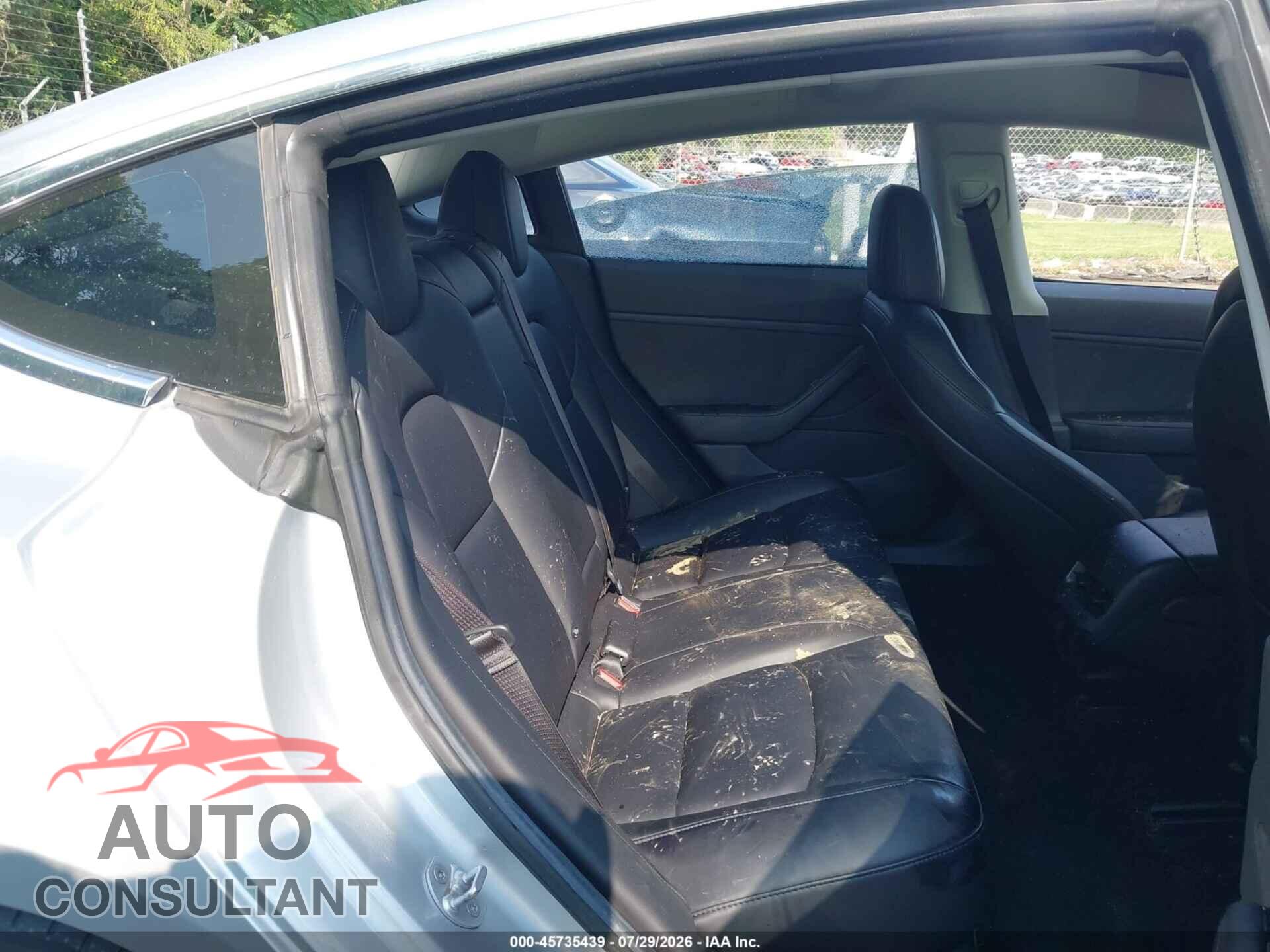 TESLA MODEL 3 2018 - 5YJ3E1EA5JF031107