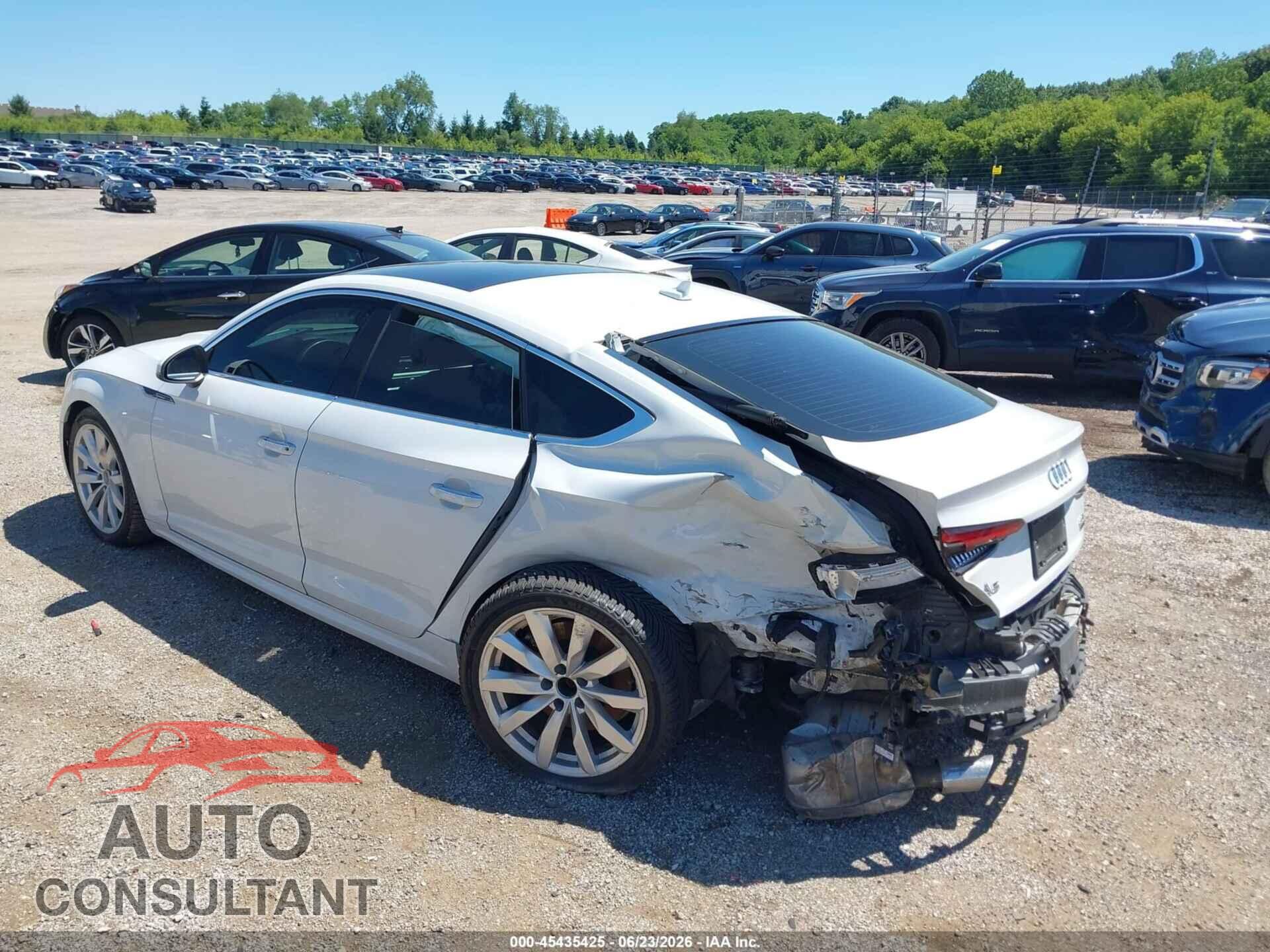 AUDI A5 2018 - WAUBNCF54JA087246