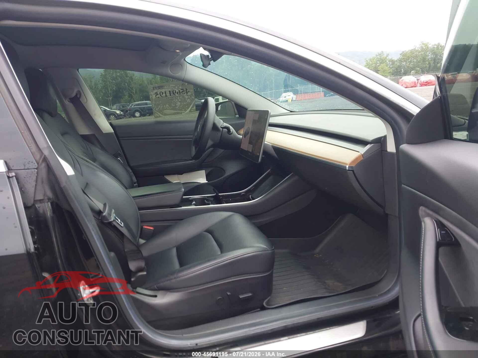 TESLA MODEL 3 2019 - 5YJ3E1EB7KF441580