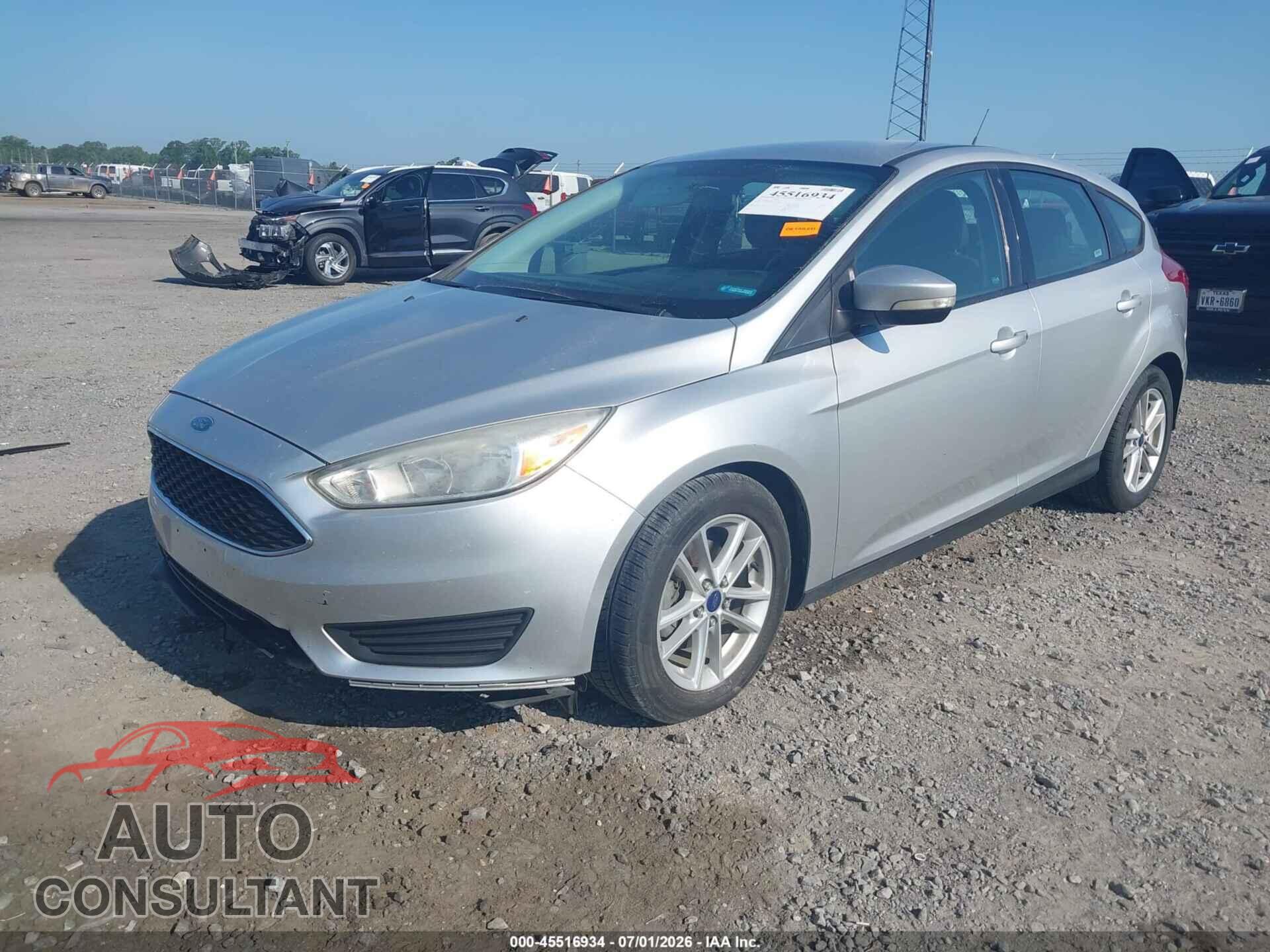 FORD FOCUS 2017 - 1FADP3K24HL224773