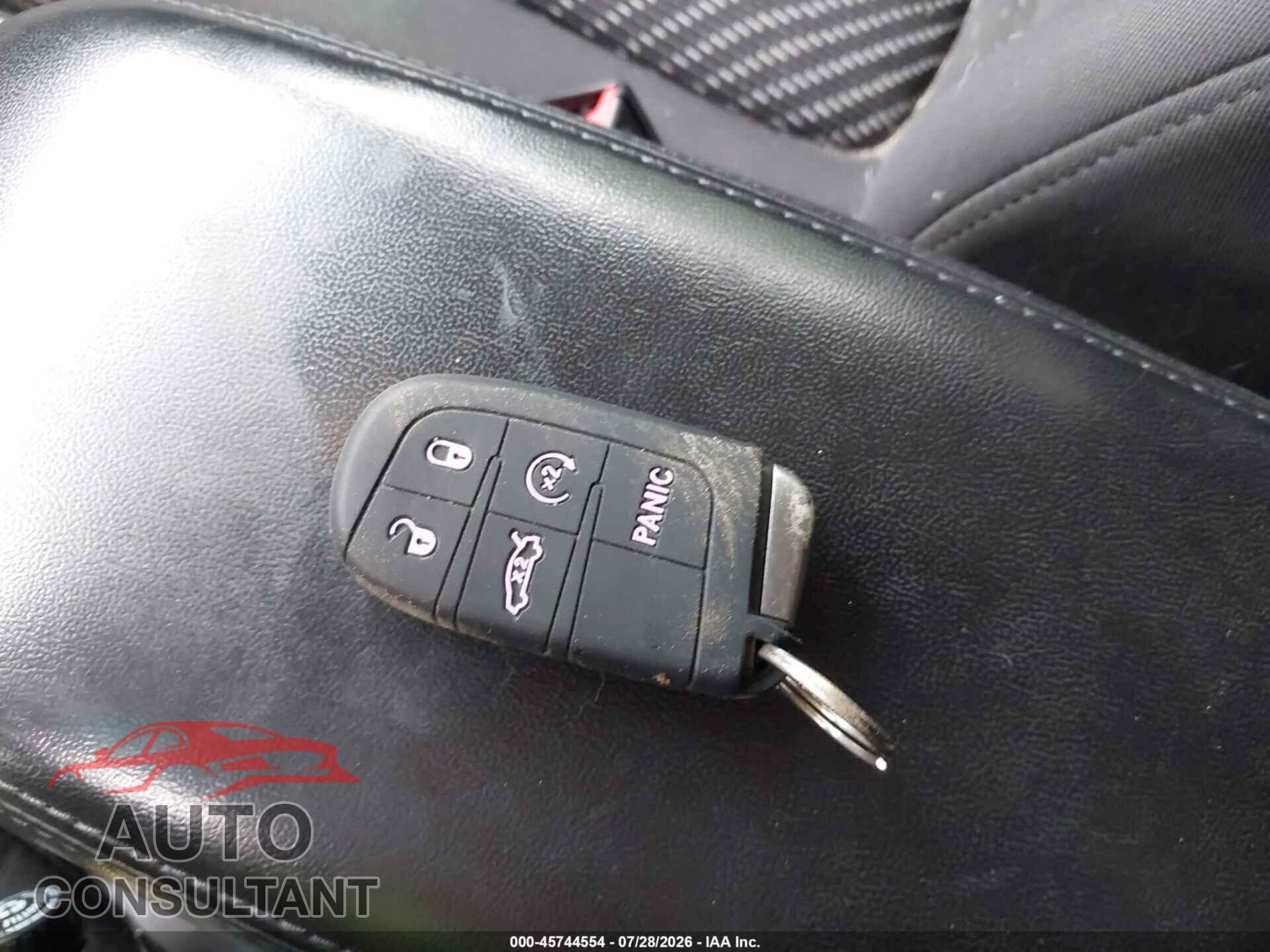 DODGE JOURNEY 2014 - 3C4PDCBB7ET267309