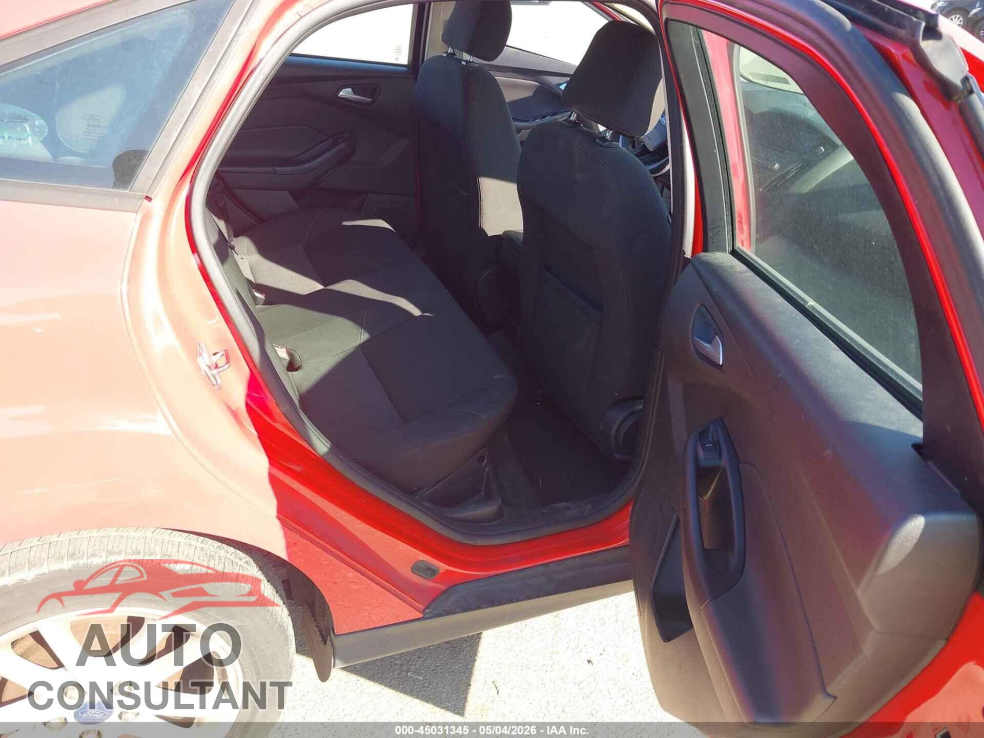 FORD FOCUS 2015 - 1FADP3F21FL316723