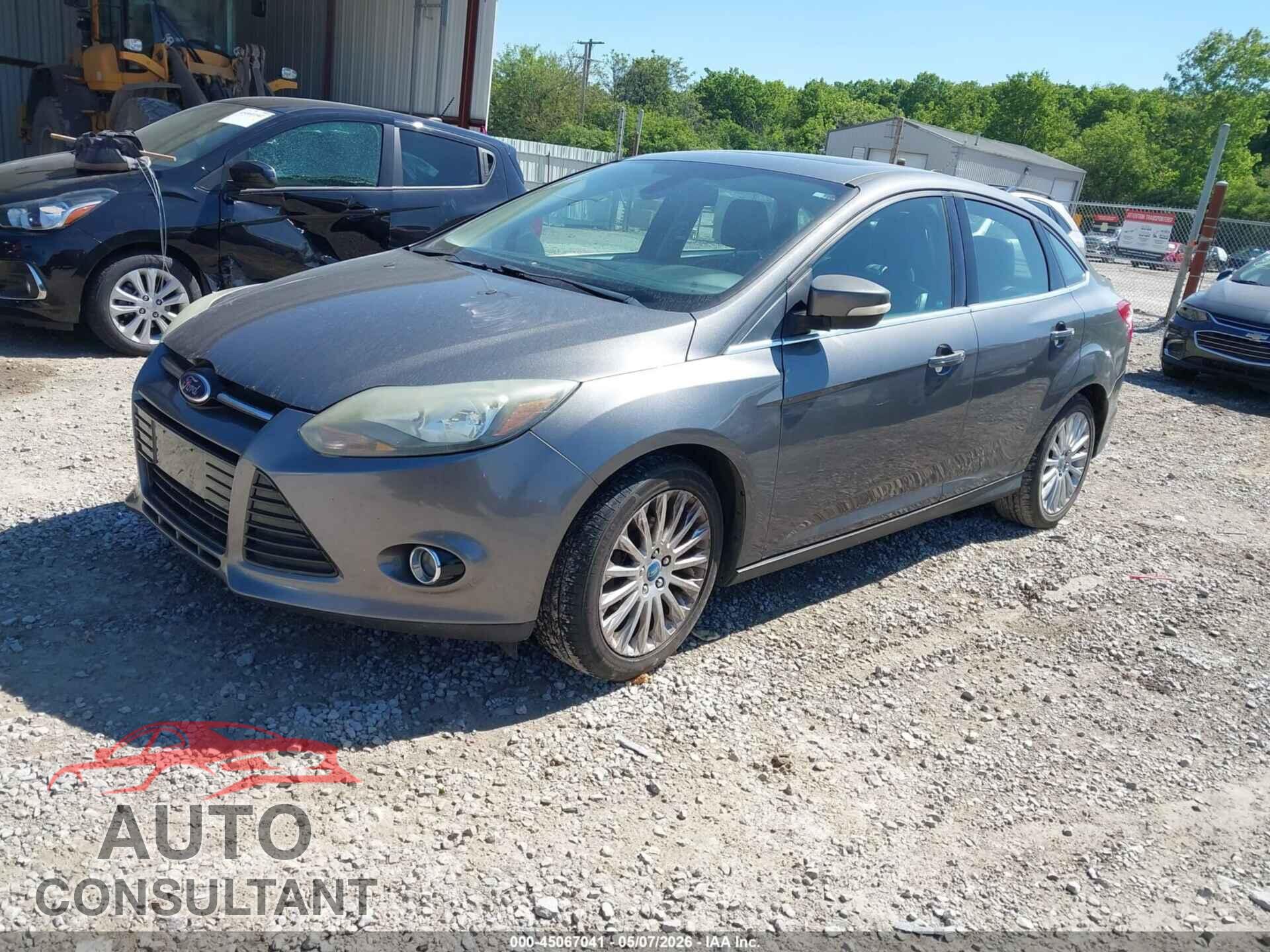 FORD FOCUS 2012 - 1FAHP3J21CL328925