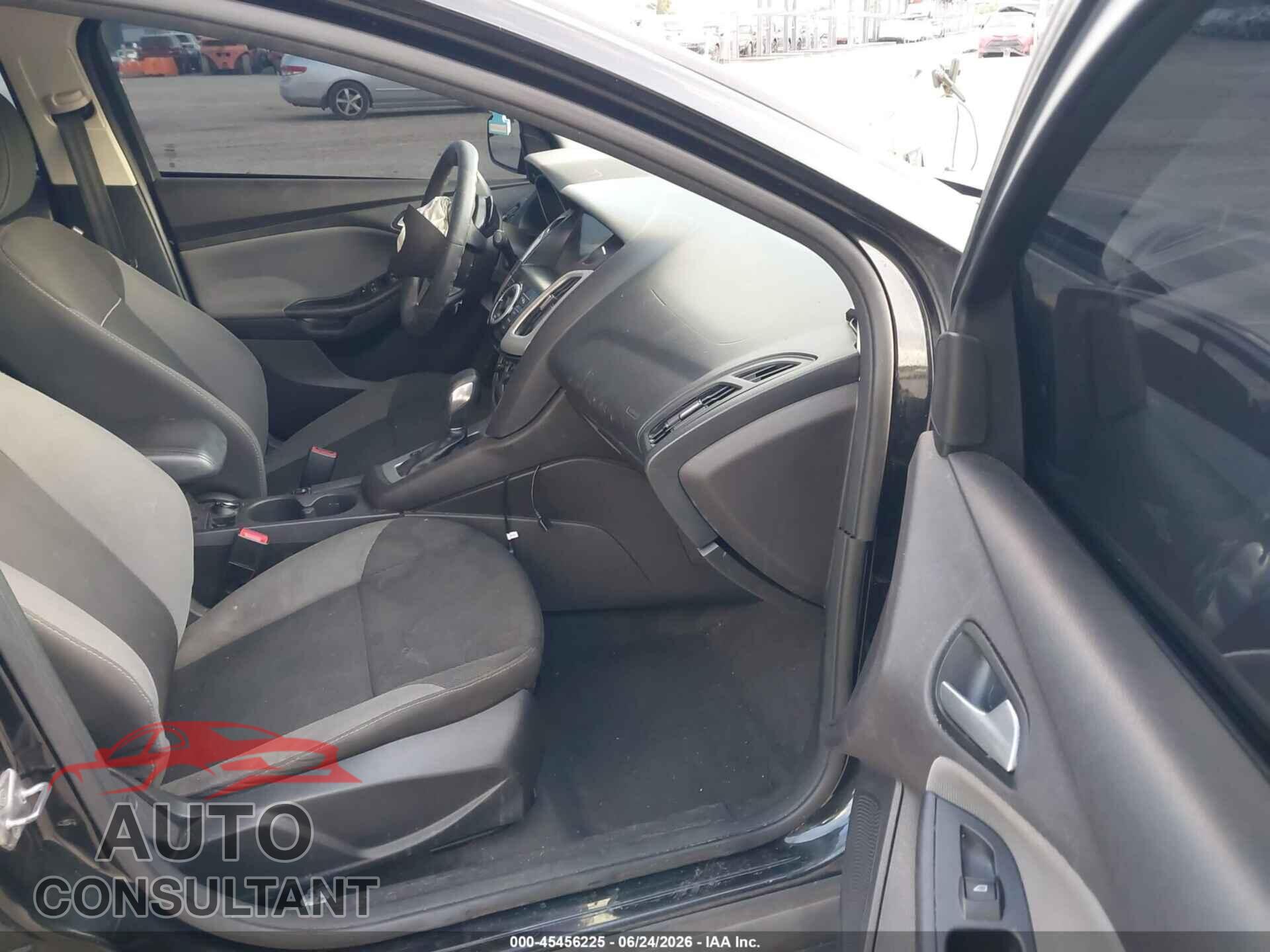 FORD FOCUS 2014 - 1FADP3F29EL212866