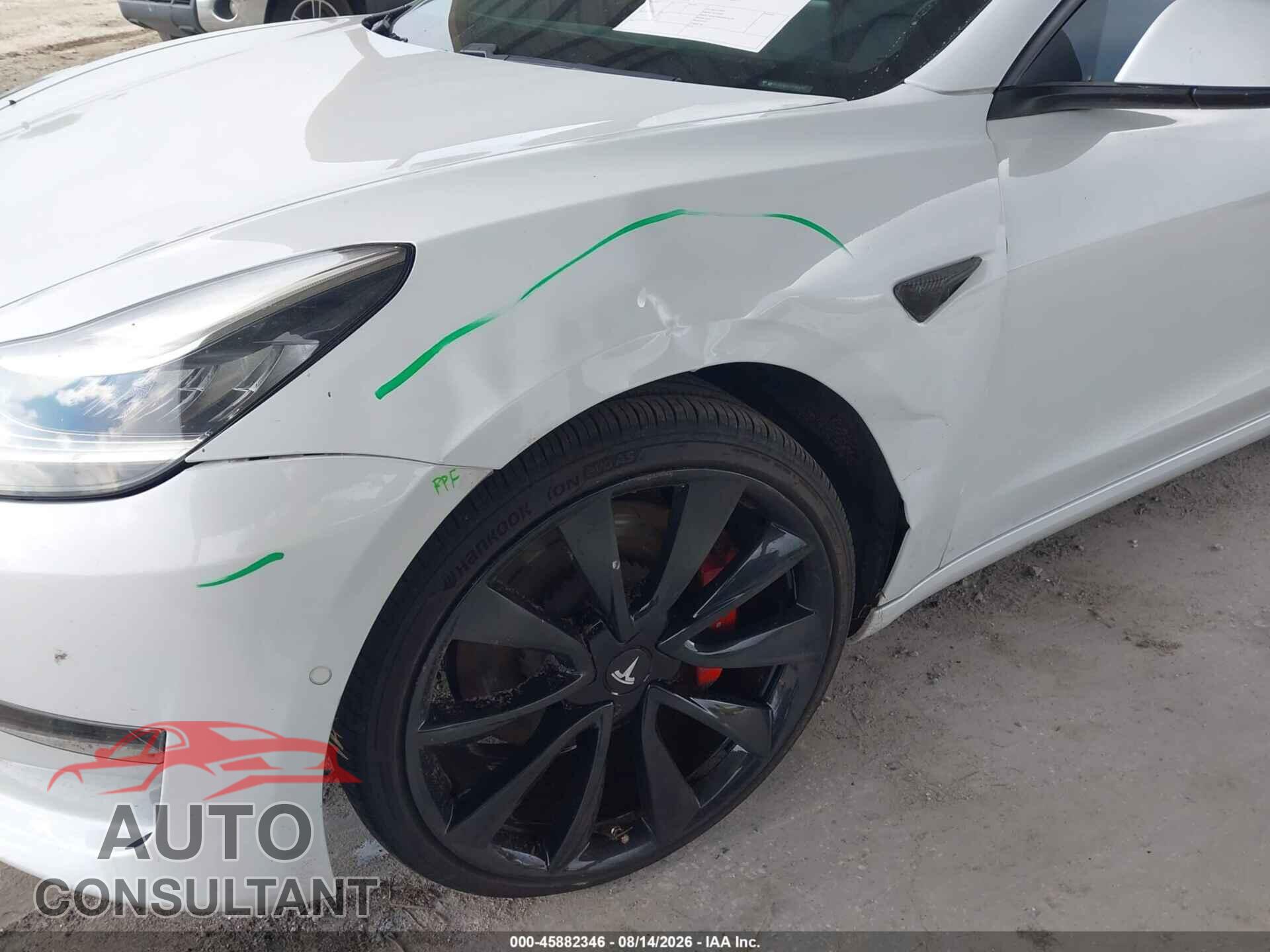 TESLA MODEL 3 2018 - 5YJ3E1EB2JF084257