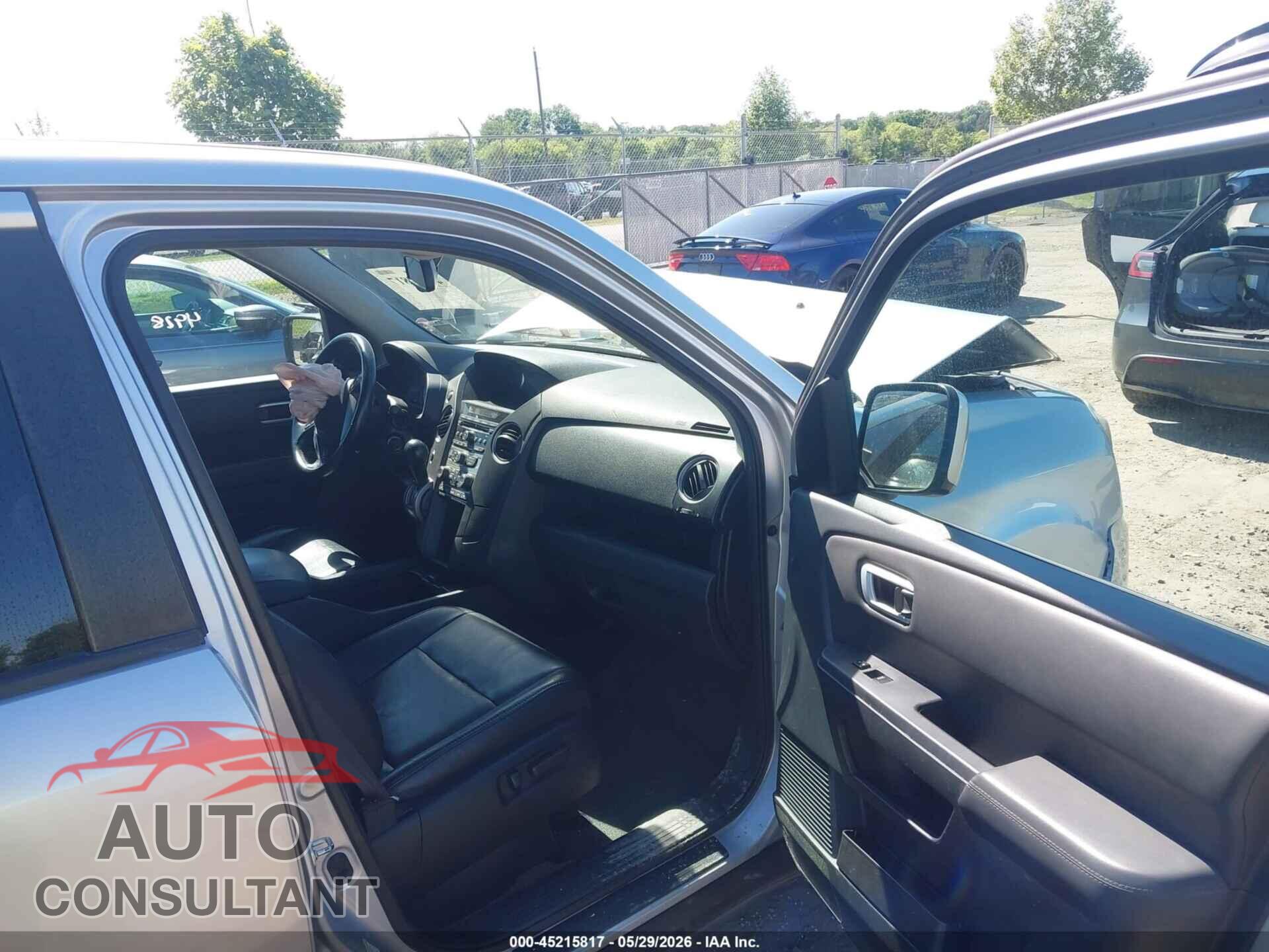 HONDA PILOT 2014 - 5FNYF4H52EB027895