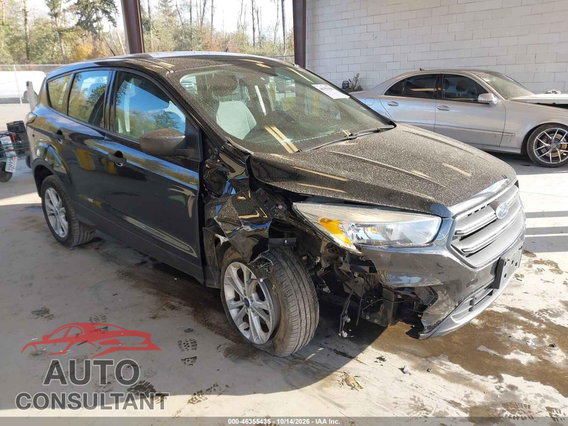 FORD ESCAPE 2017 - 1FMCU0F79HUB18960