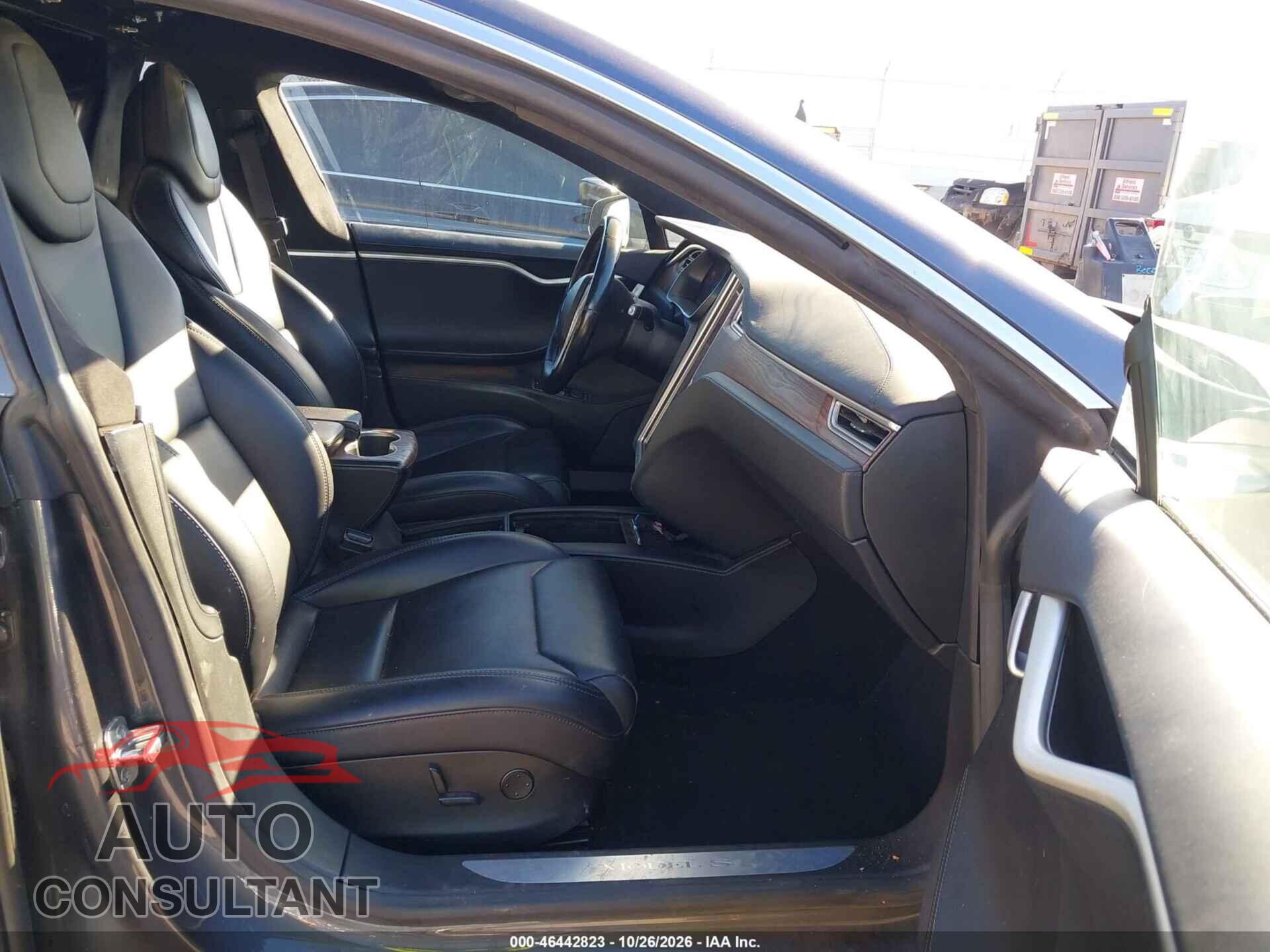 TESLA MODEL S 2017 - 5YJSA1E25HF215828
