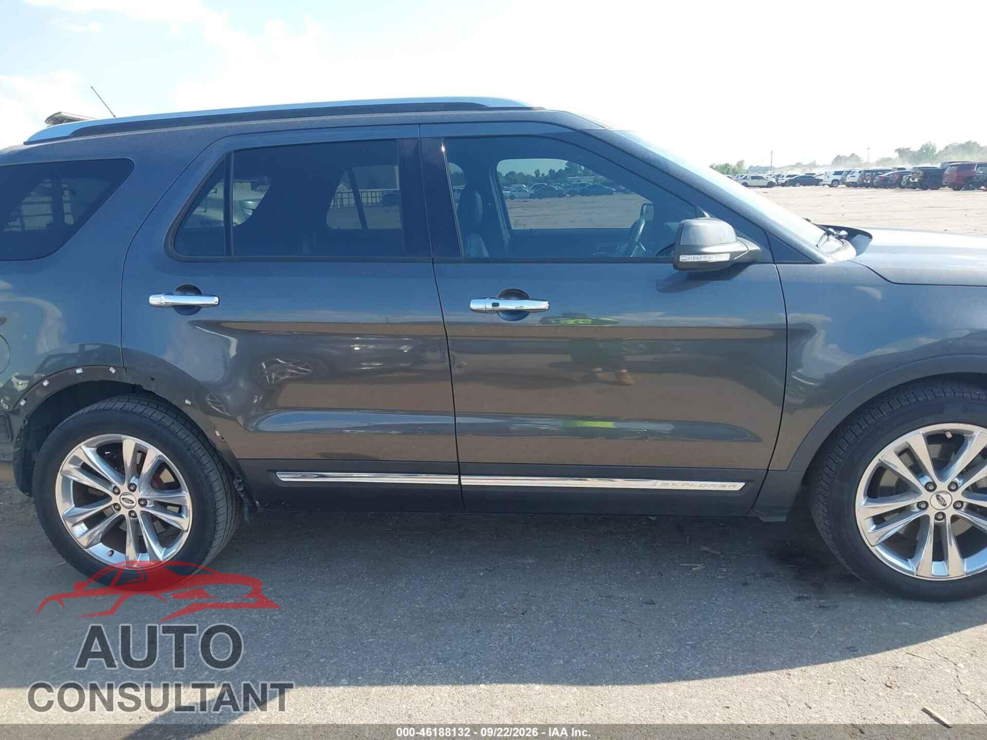 FORD EXPLORER 2018 - 1FM5K7F80JGB30127
