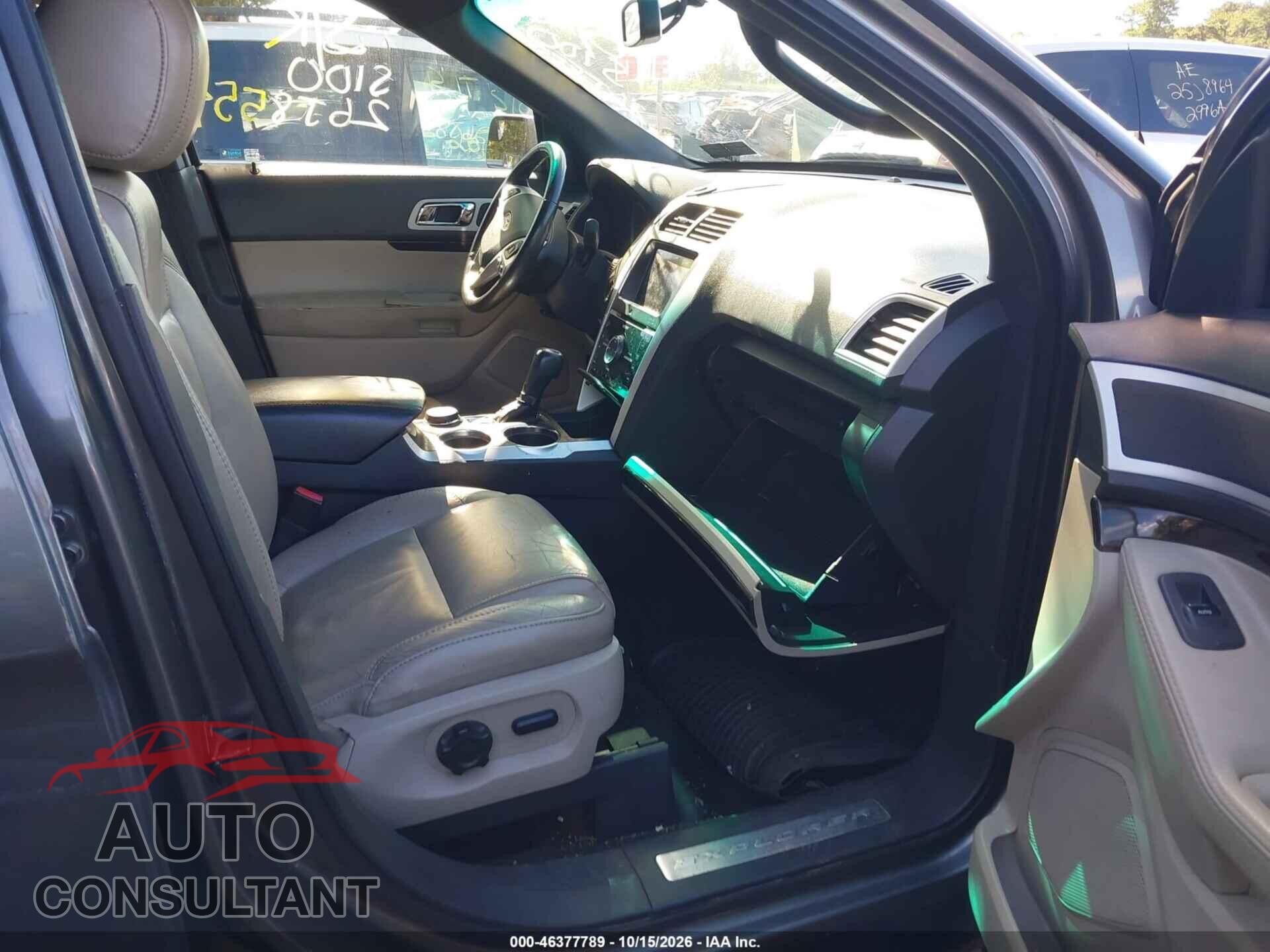 FORD EXPLORER 2011 - 1FMHK8F83BGA67531