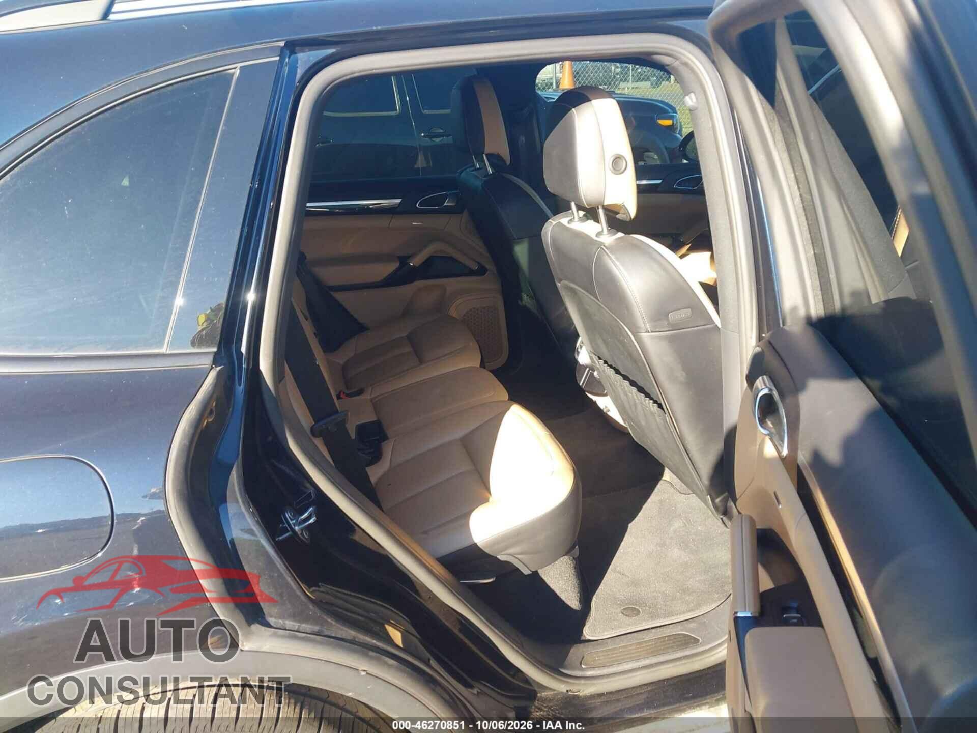 PORSCHE CAYENNE 2016 - WP1AA2A20GKA14264