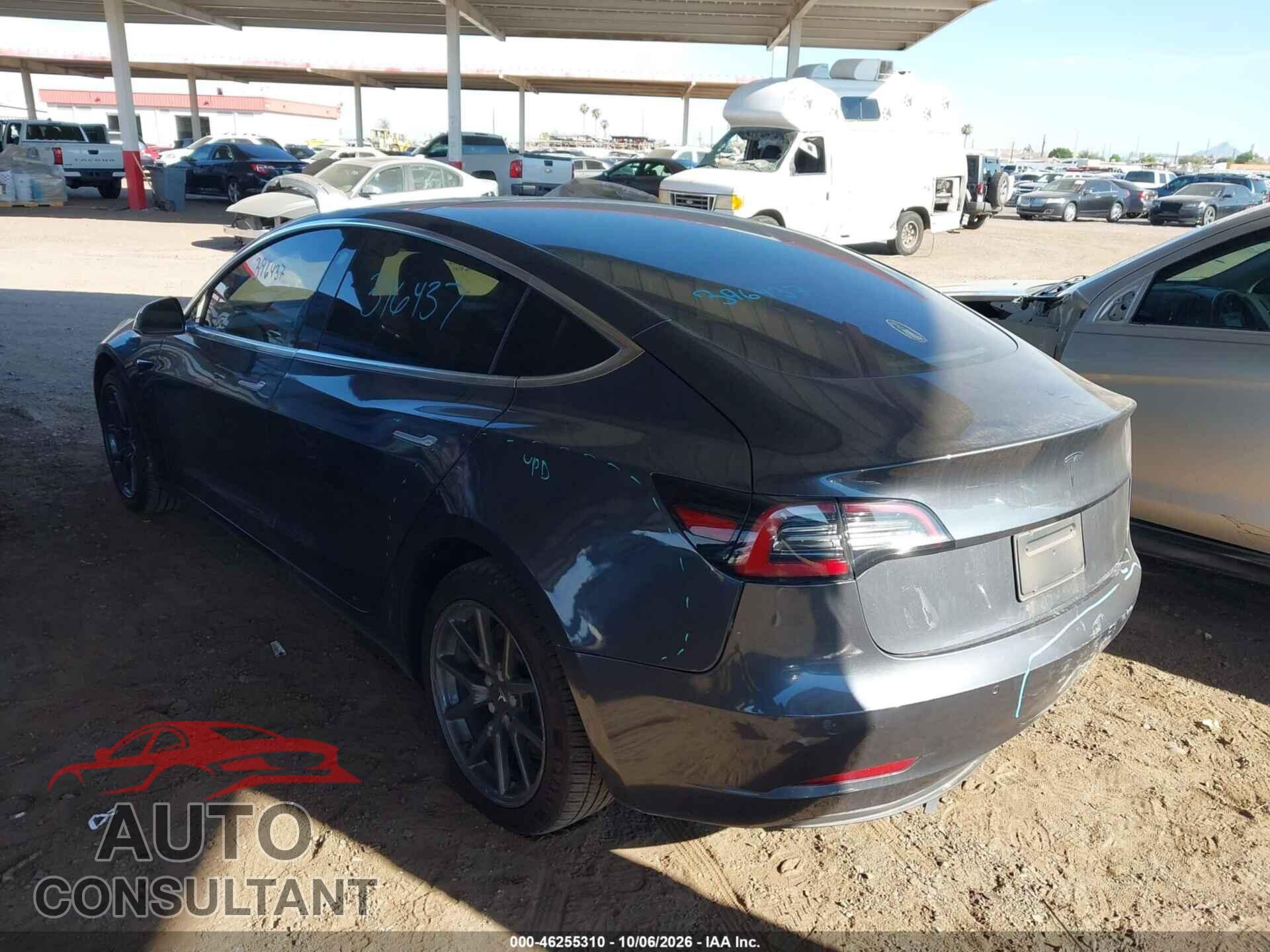 TESLA MODEL 3 2019 - 5YJ3E1EA7KF396437