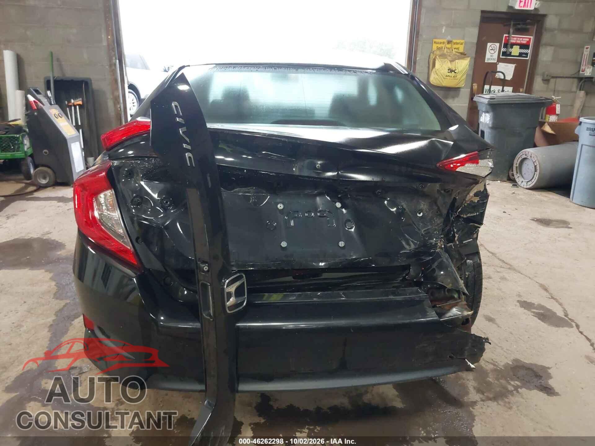 HONDA CIVIC 2018 - 19XFC2F55JE200686