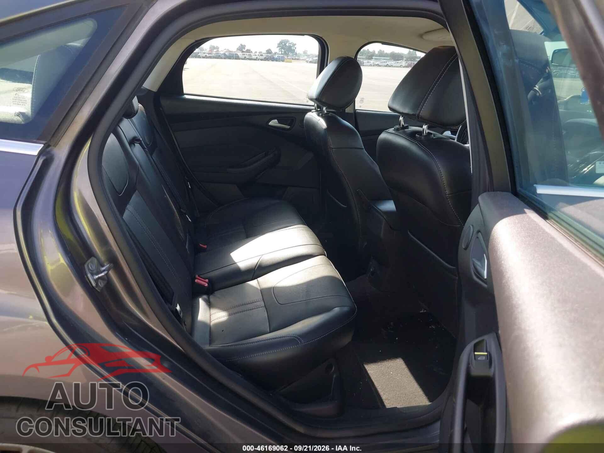 FORD FOCUS 2014 - 1FADP3J20EL382573