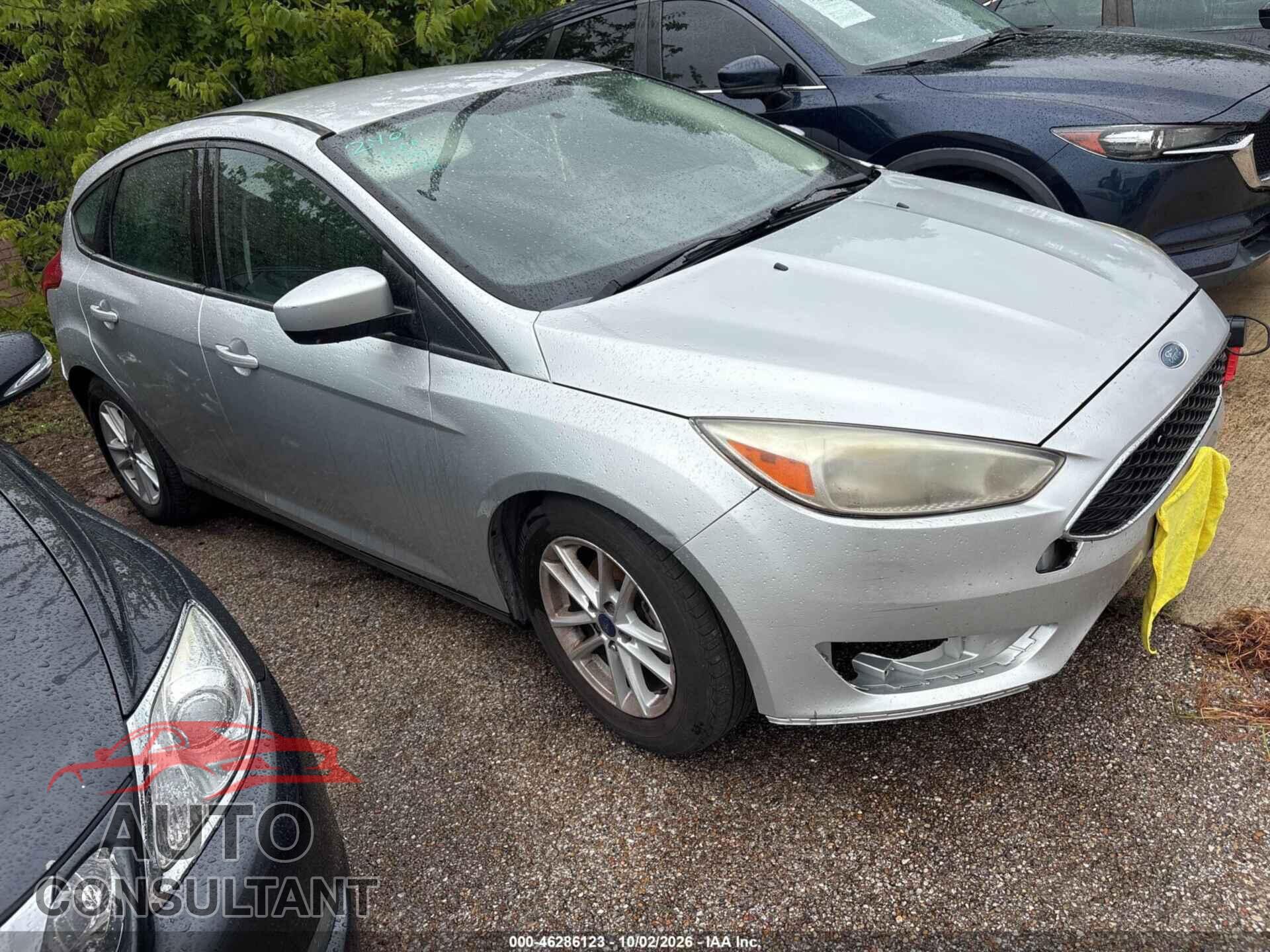 FORD FOCUS 2018 - 1FADP3K29JL272405