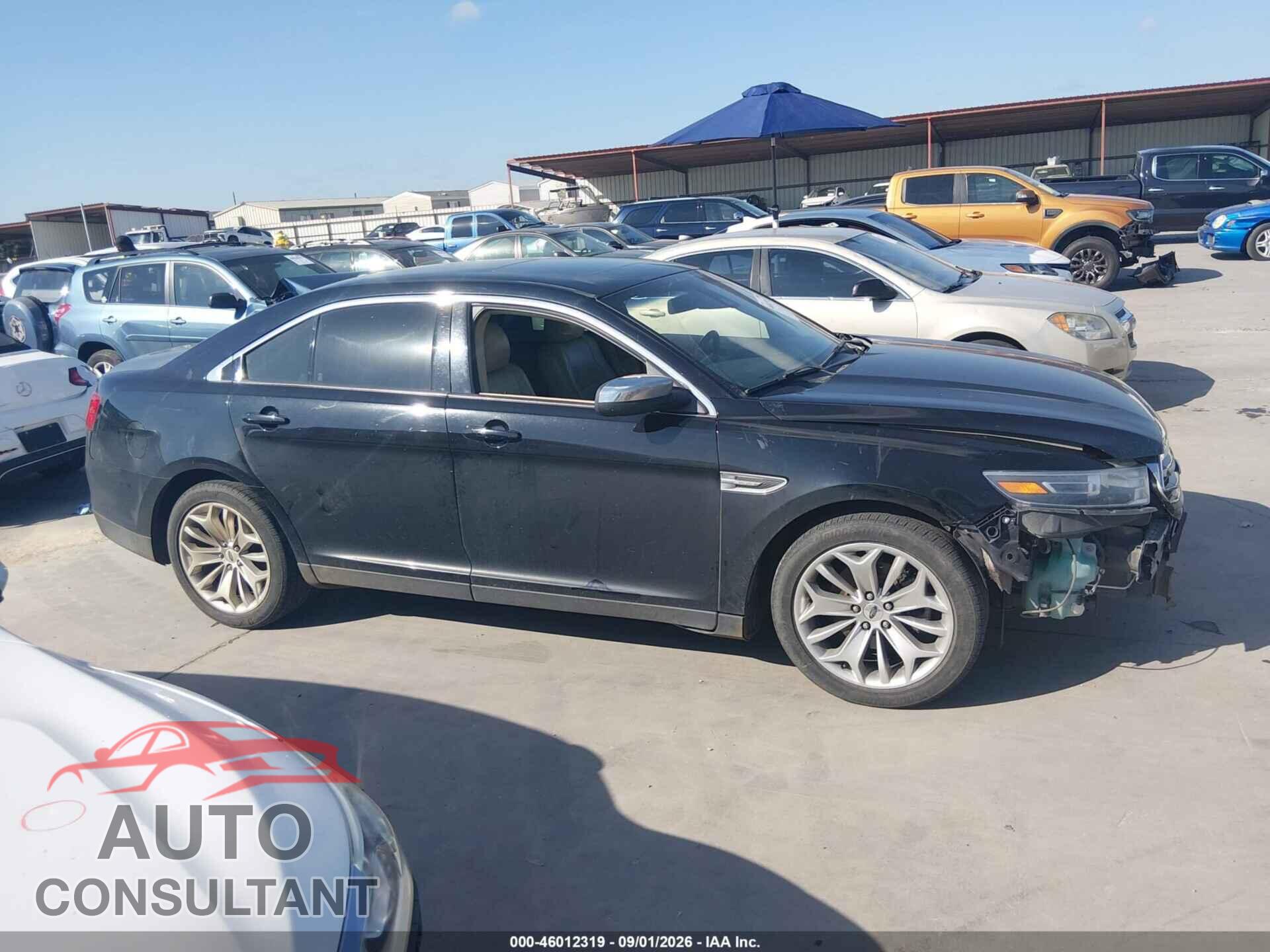 FORD TAURUS 2018 - 1FAHP2F86JG110265