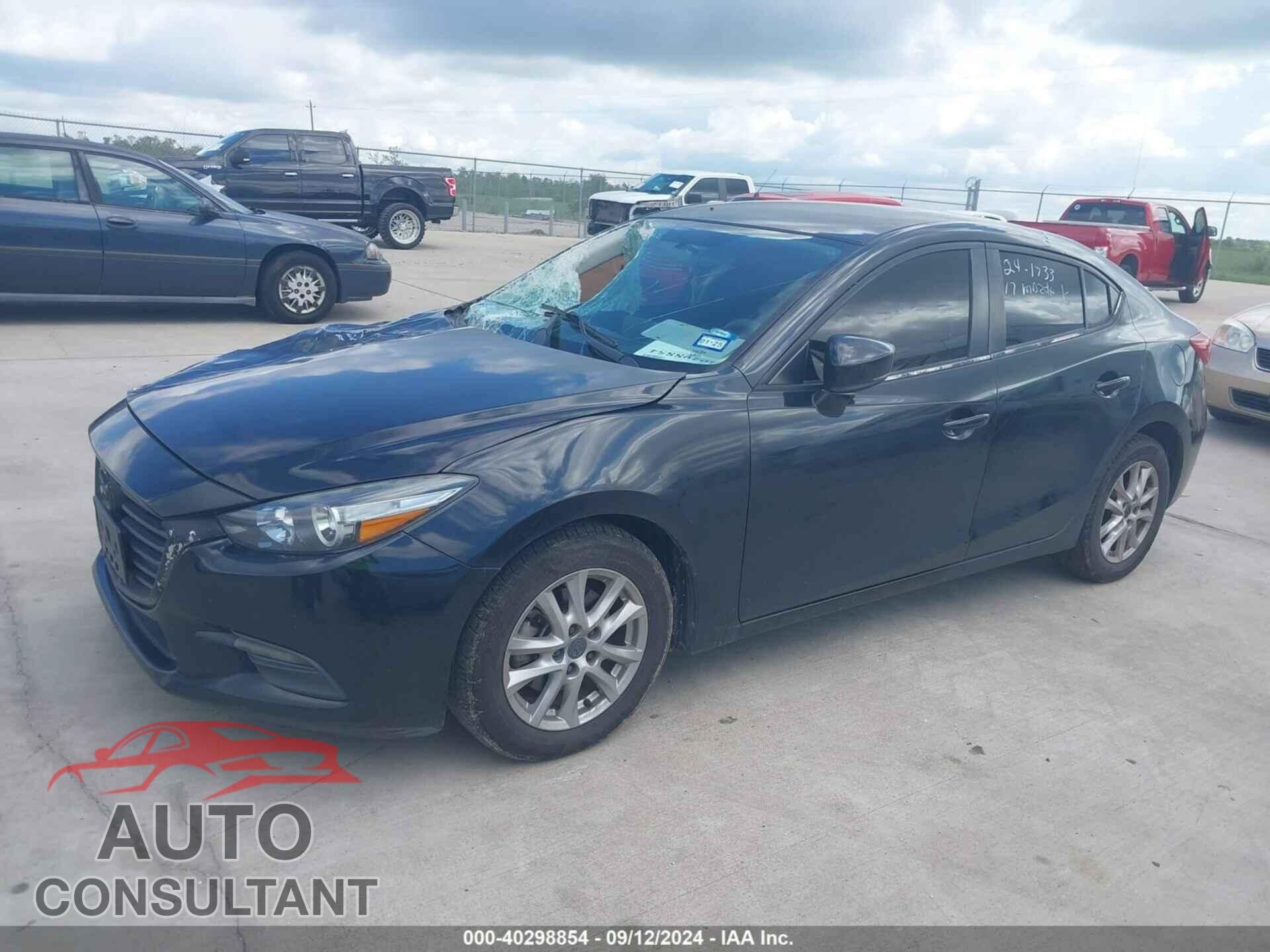 MAZDA MAZDA3 2017 - 3MZBN1U73HM120761