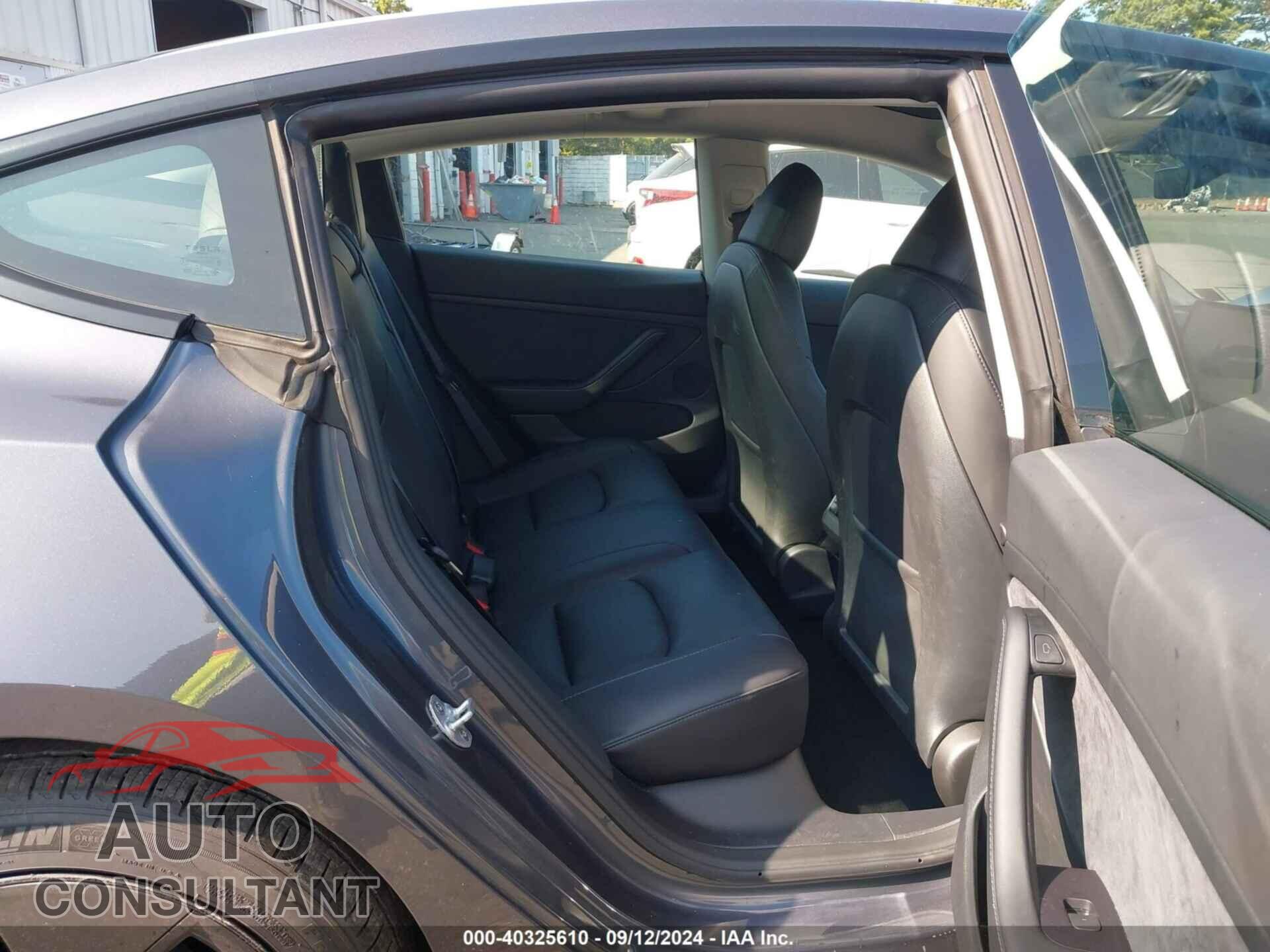 TESLA MODEL 3 2023 - 5YJ3E1EA7PF663826