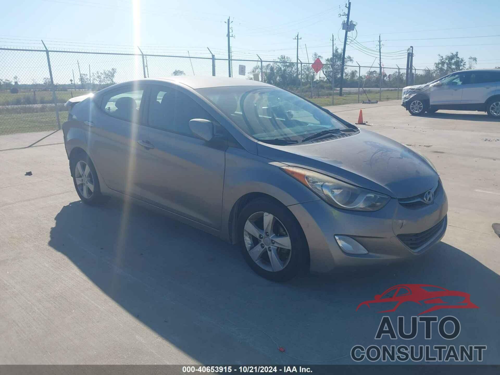 HYUNDAI ELANTRA 2013 - 5NPDH4AE0DH288462